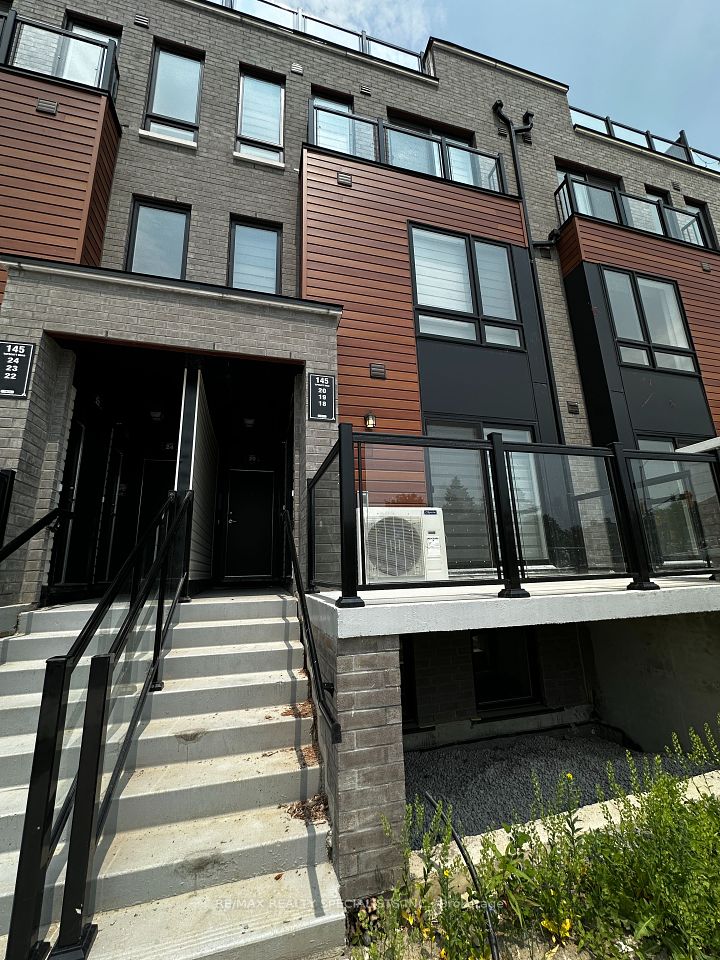 145 TAPSCOTT Road
