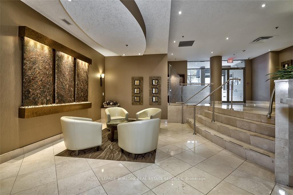 2 Bedrooms Condo at 1477 Lakeshore,  Burlington For sale