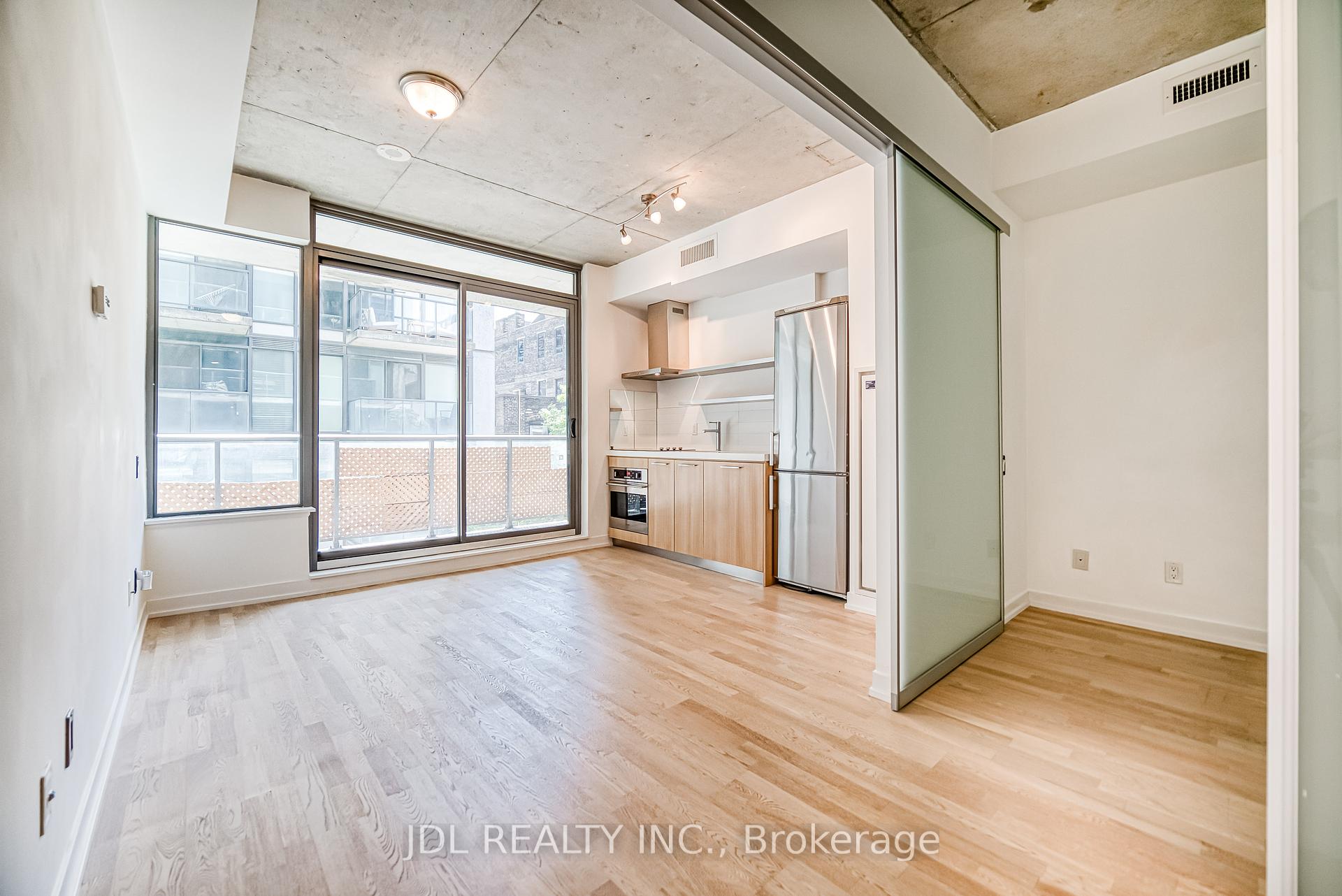 1 Bedroom Condo at 461 Adelaide, Toronto For sale