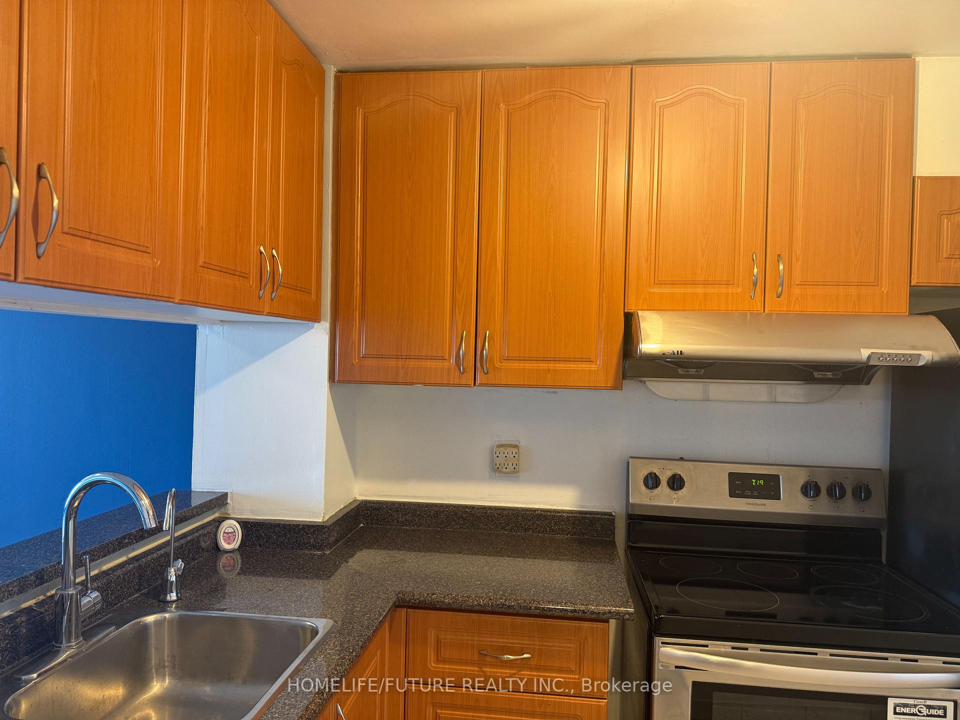 2 Bedrooms Condo at 3050 Ellesmere, Toronto For sale