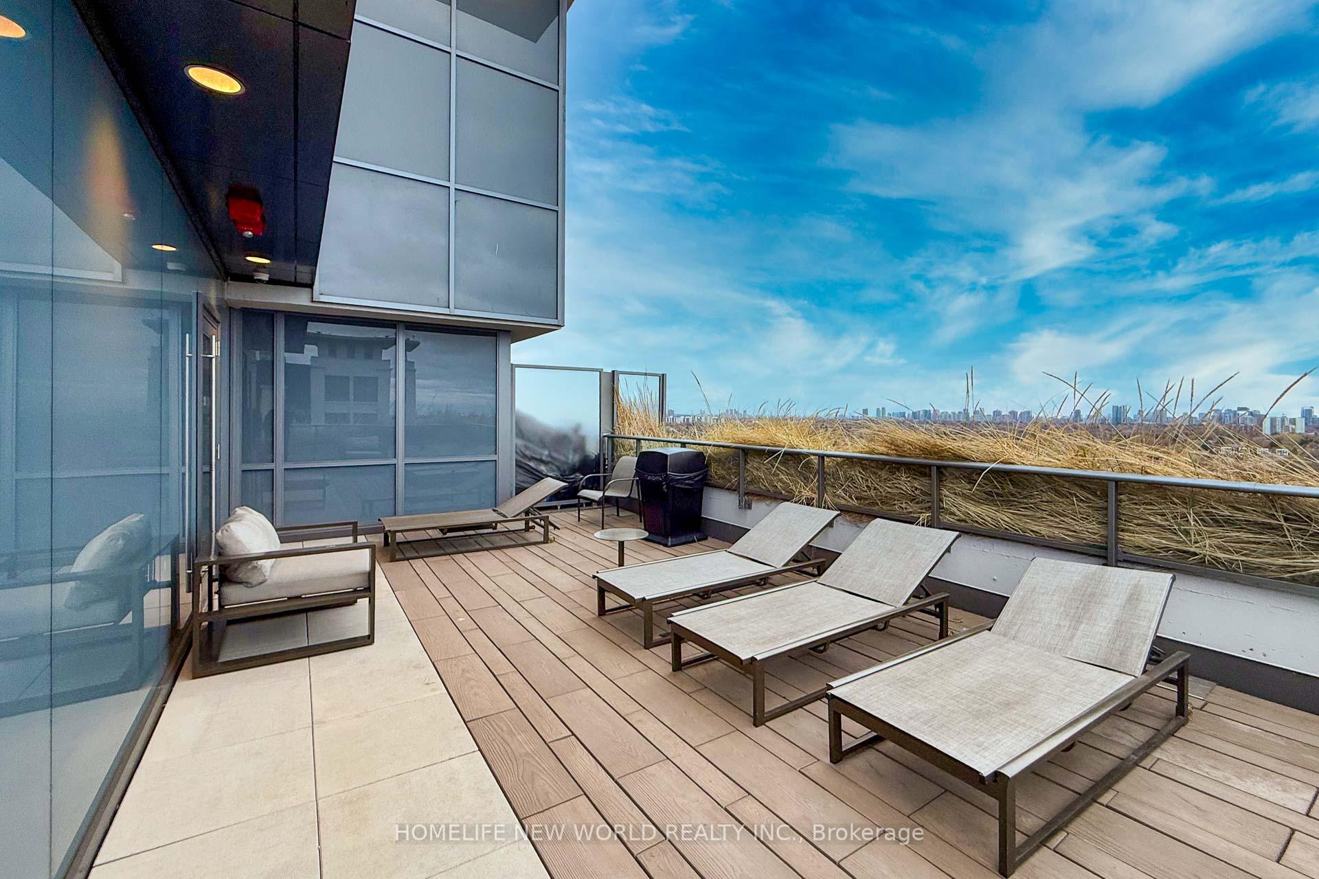 2 Bedrooms Condo at 10 De Boers,  Toronto For sale