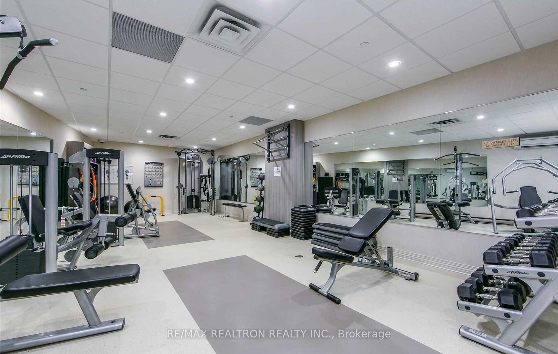2 Bedrooms Condo at 1555 Finch,  Toronto For sale
