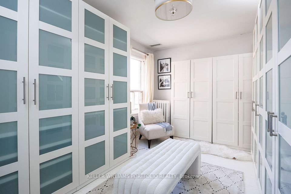 Walk-In Closet/2nd Bedroom