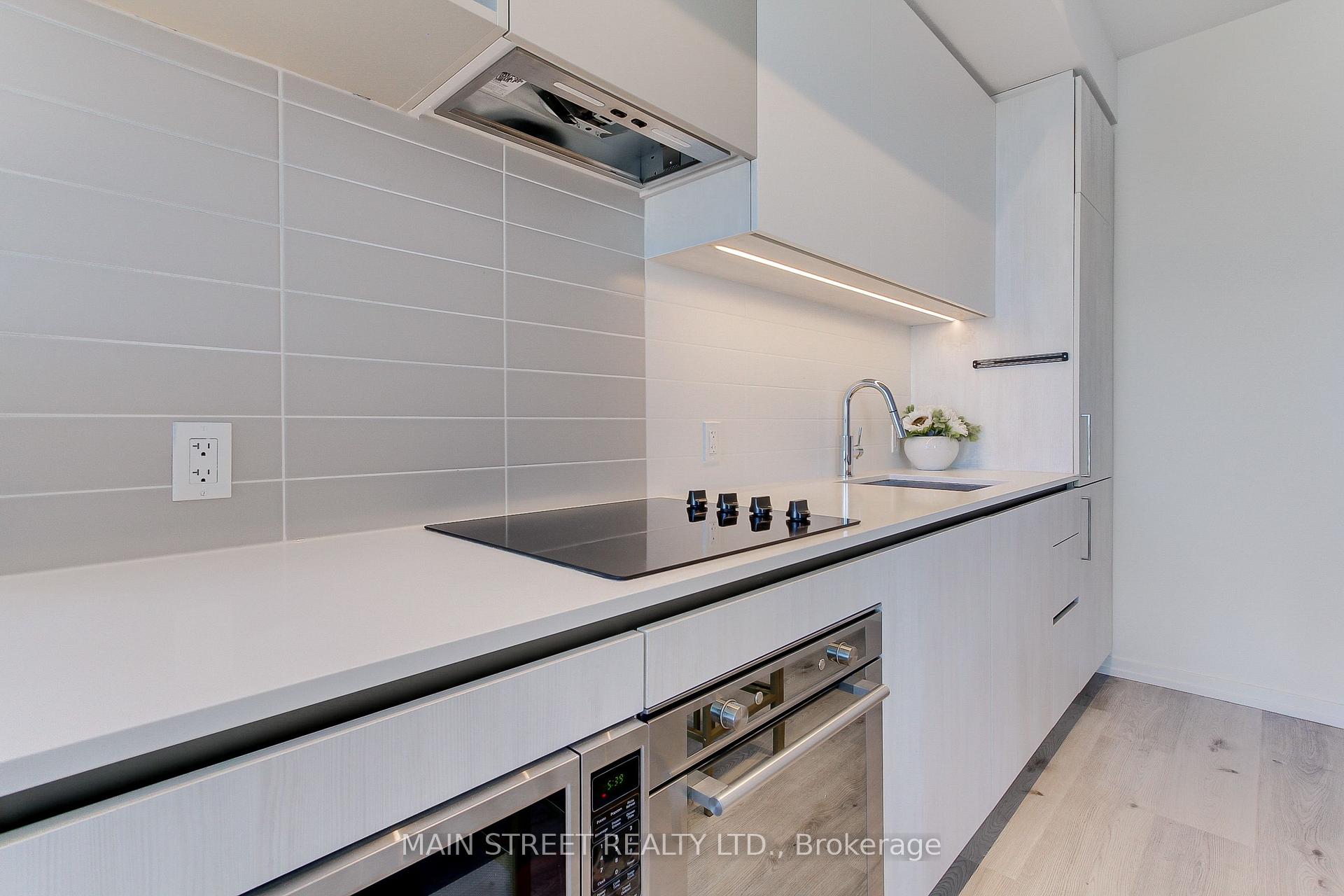 1 Bedroom Condo at 1000 Portage, Vaughan For sale