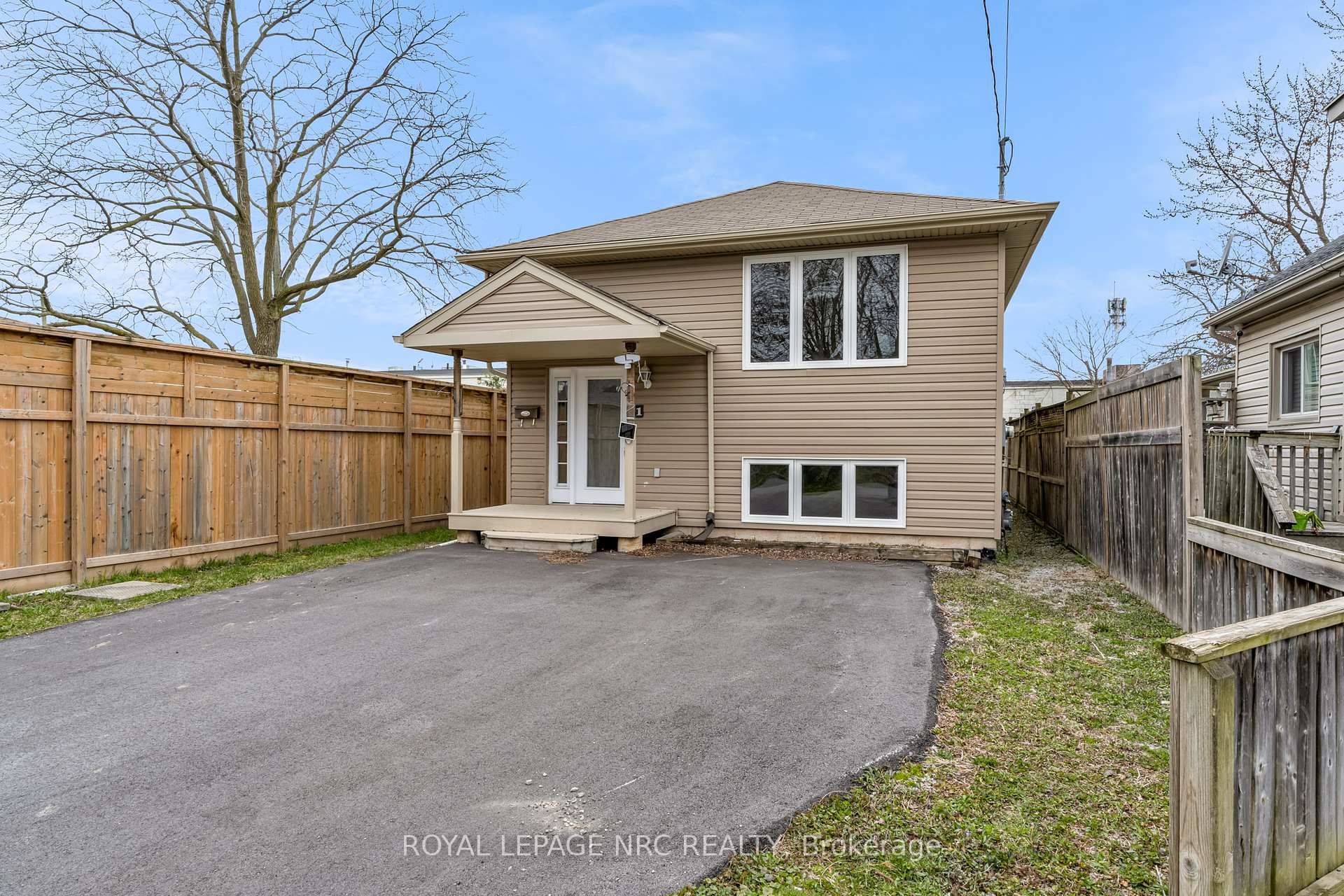 1 Thornton Street, St. Catharines, ON L2P 1T9