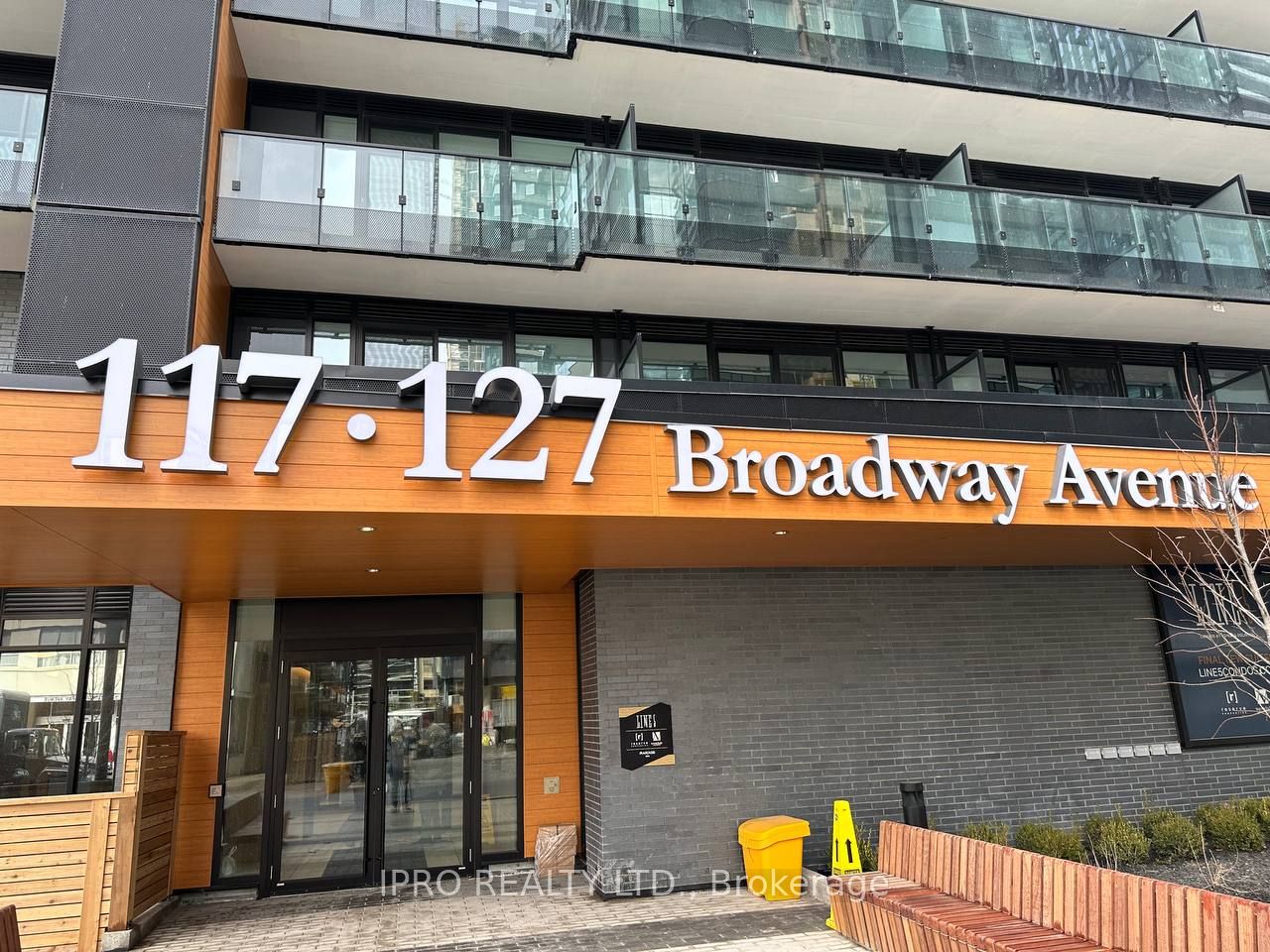 127 Broadway Avenue, #PH01