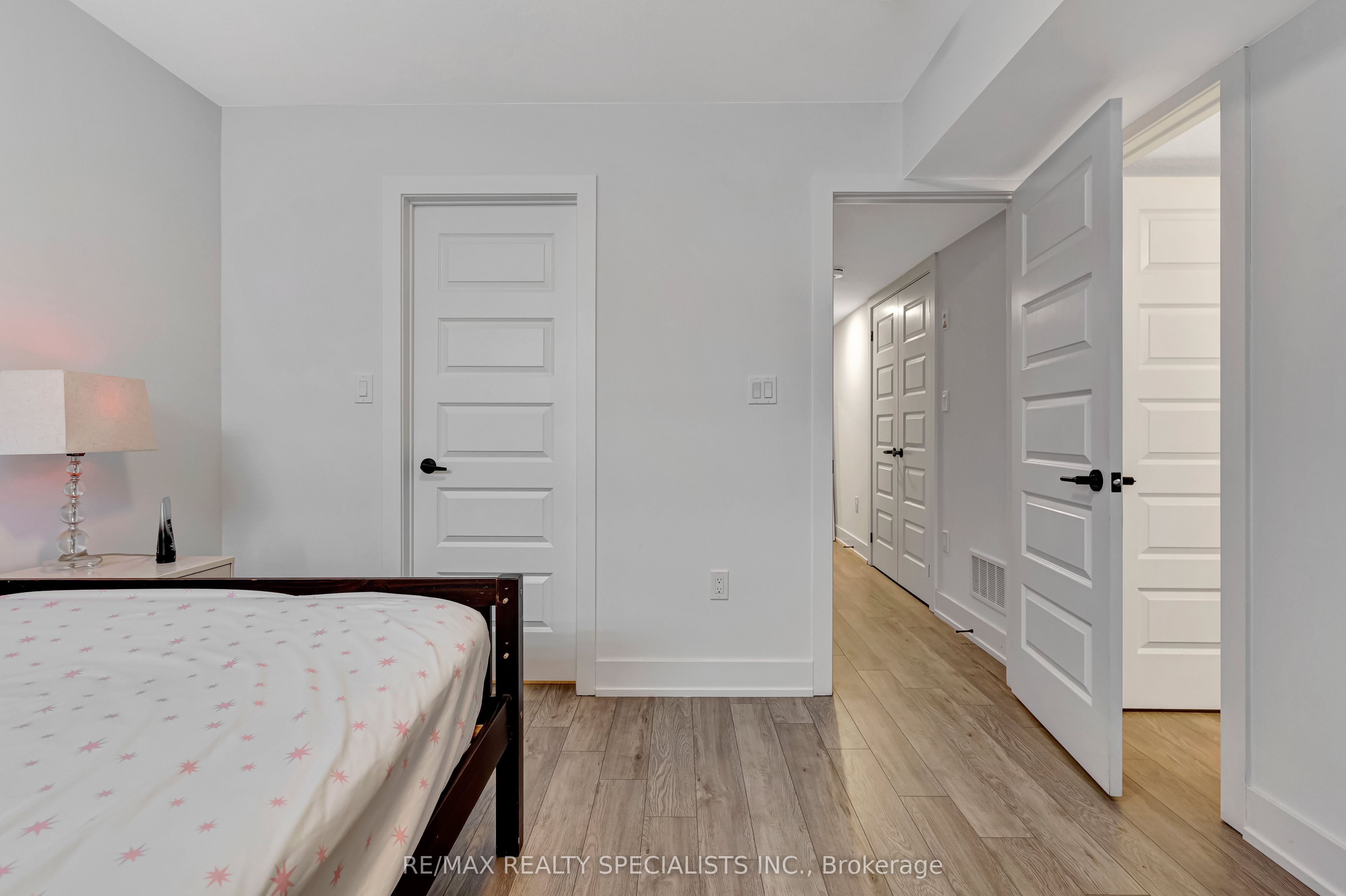 99 Roger Street, #21