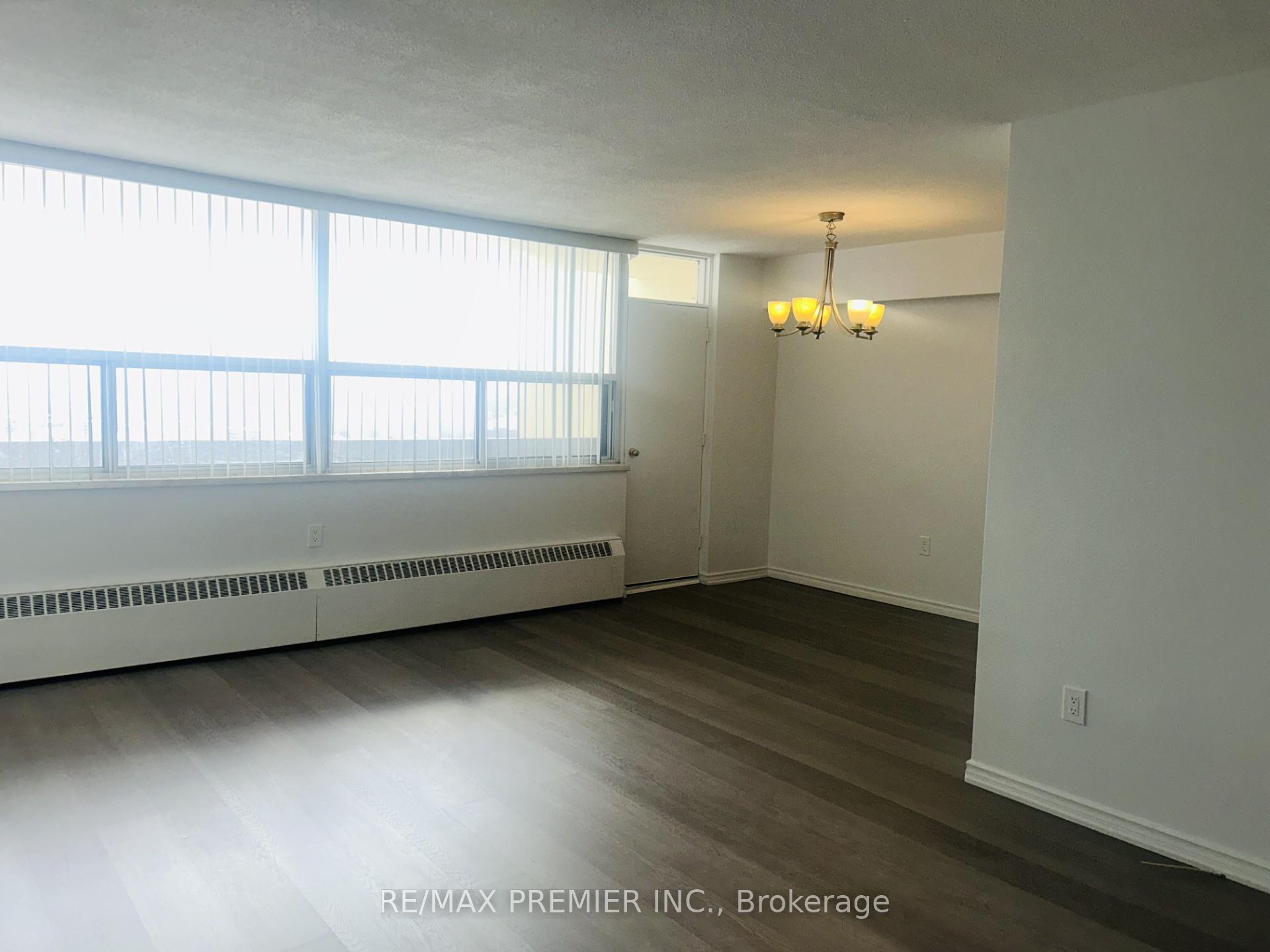 1 Bedroom Condo at 1455 LAWRENCE,  Toronto For sale