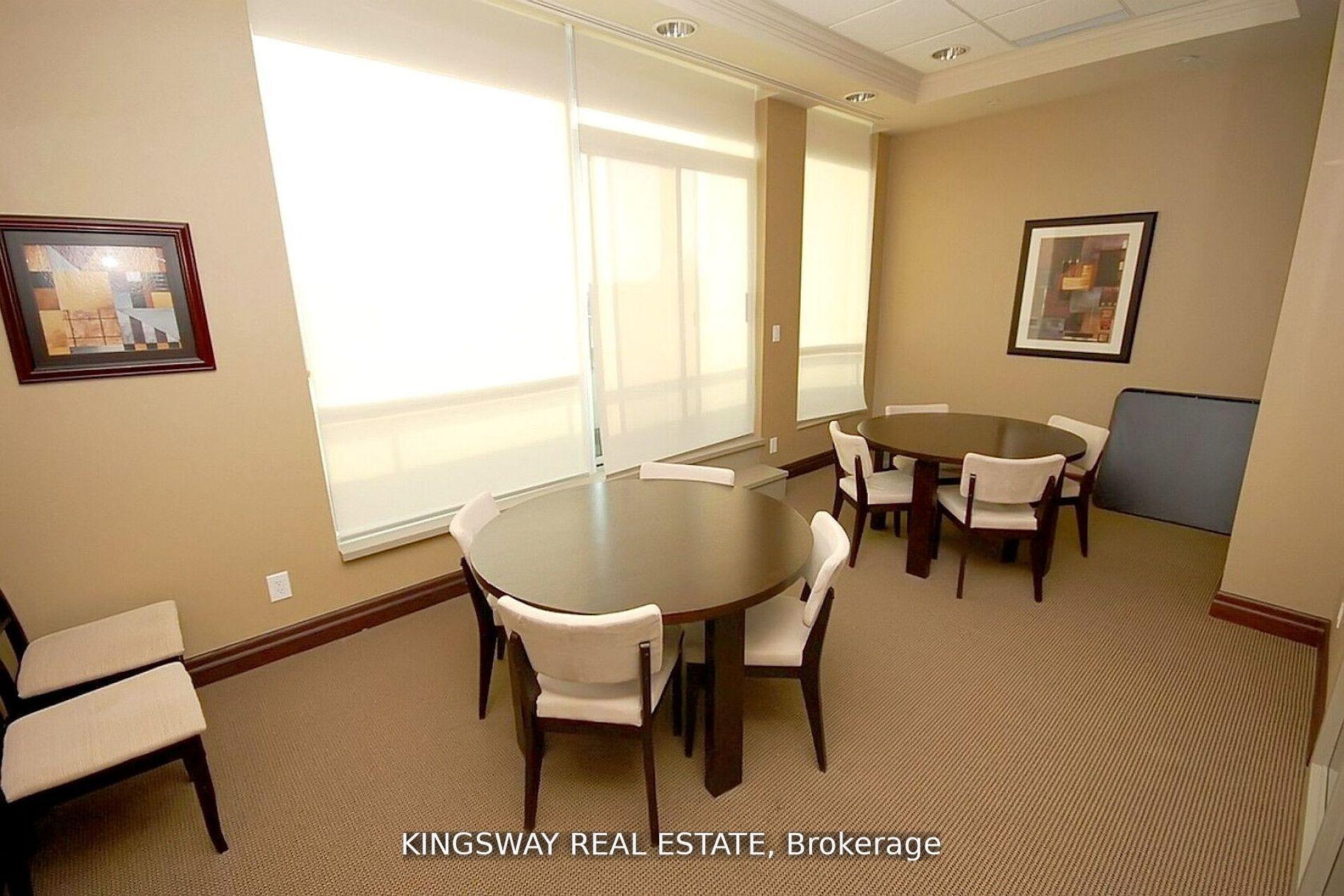 #217 – 349 RATHBURN Road, Mississauga, ON L5B 0G9