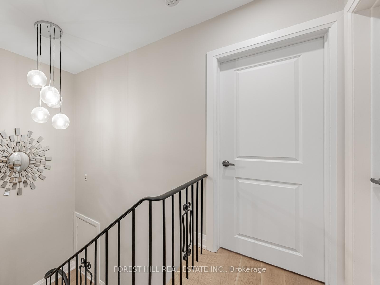 4 Bedrooms Condo at 51 Broadfield, Toronto For sale