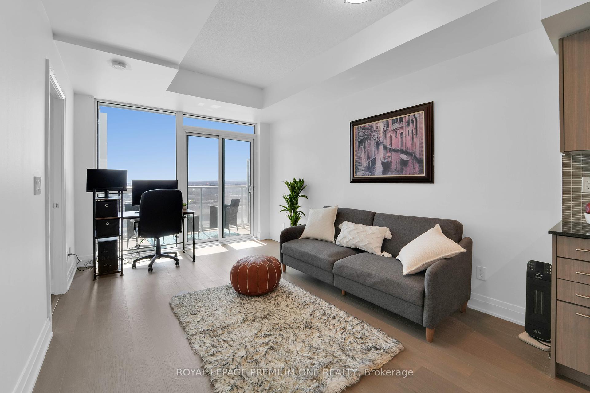1 Bedroom Condo at 55 Speers, Oakville For sale