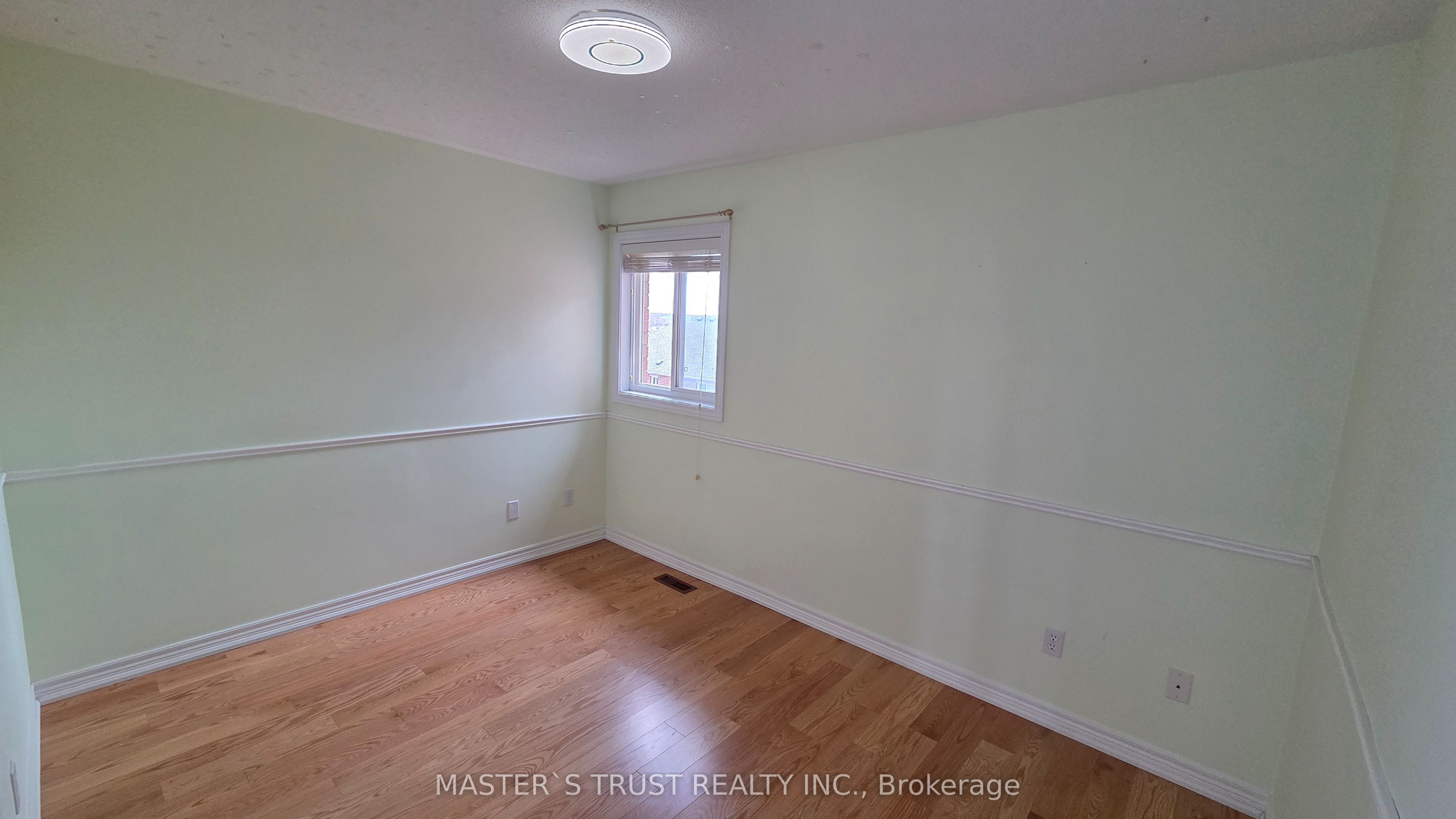 71 Reddenhurst Crescent