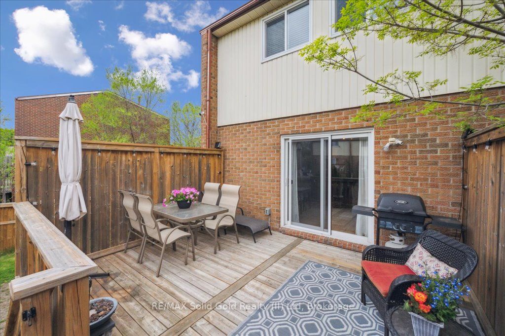 419 Bairstow Crescent, #3