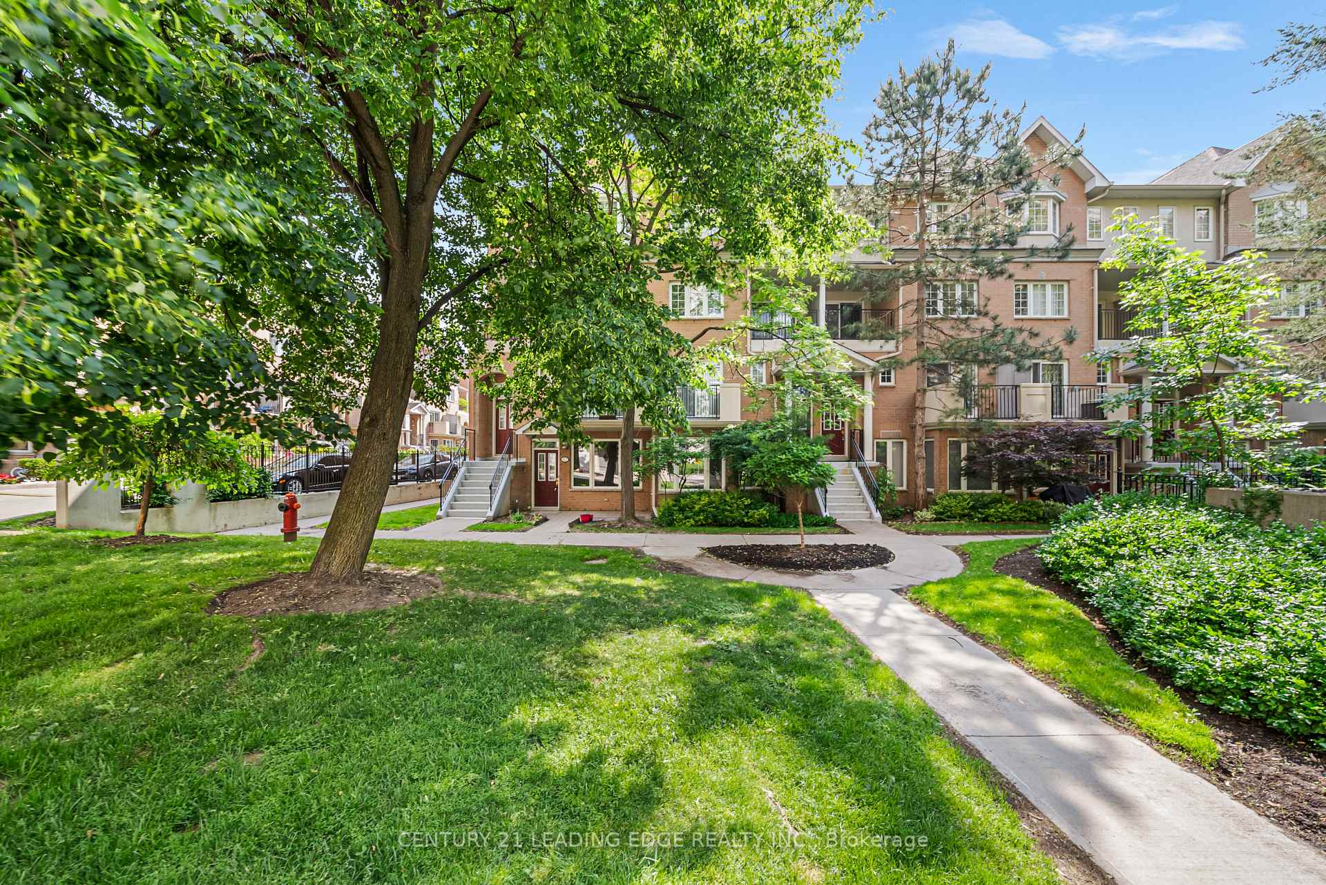 2 Bedrooms Condo at 101 Grandview, Toronto For sale
