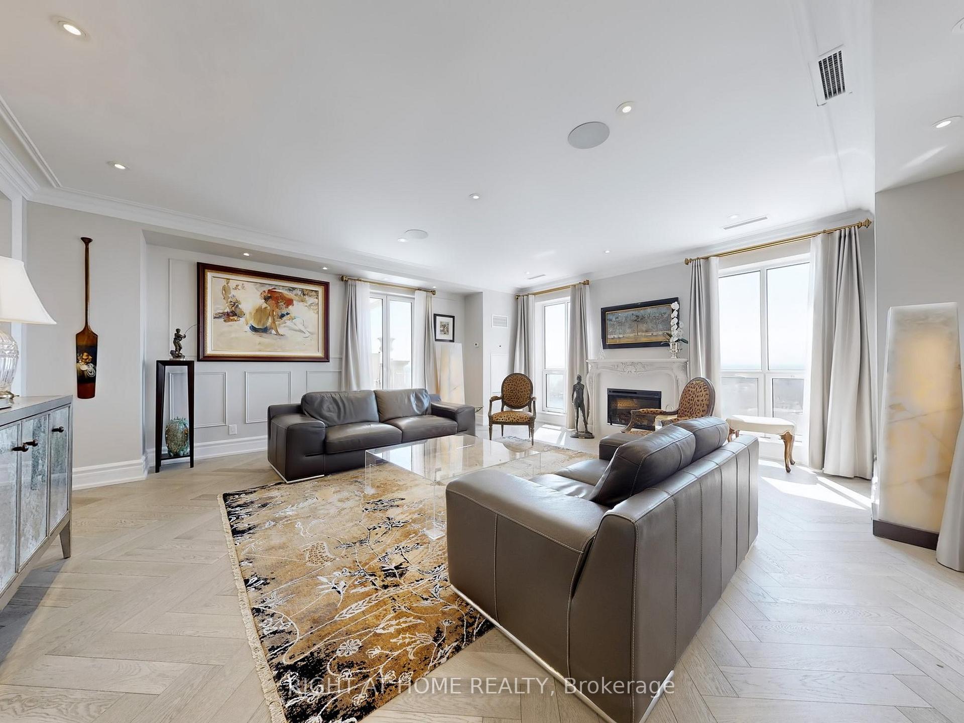 2 Bedrooms Condo at 2287 Lake Shore, Toronto For sale