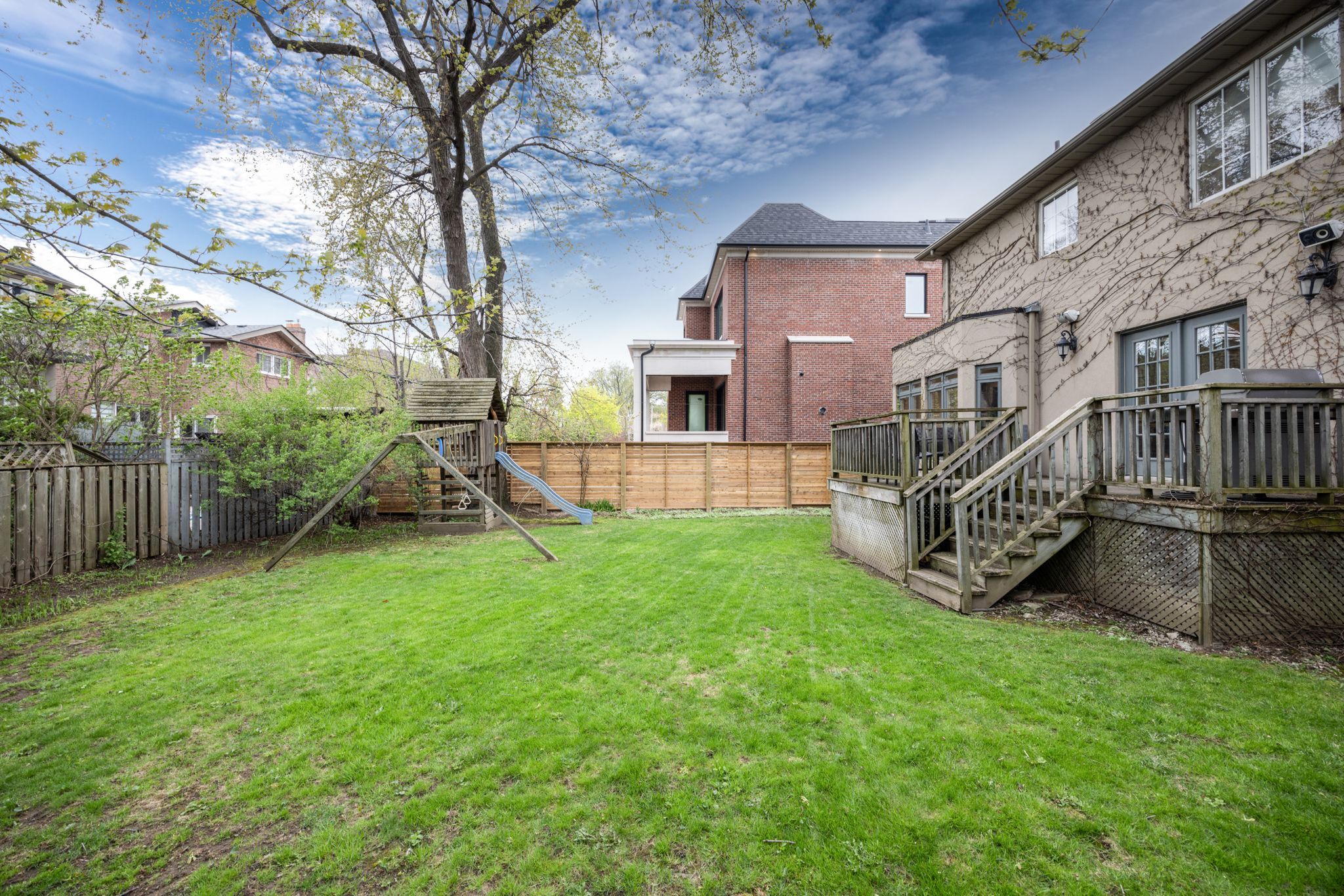 537 Deloraine Avenue