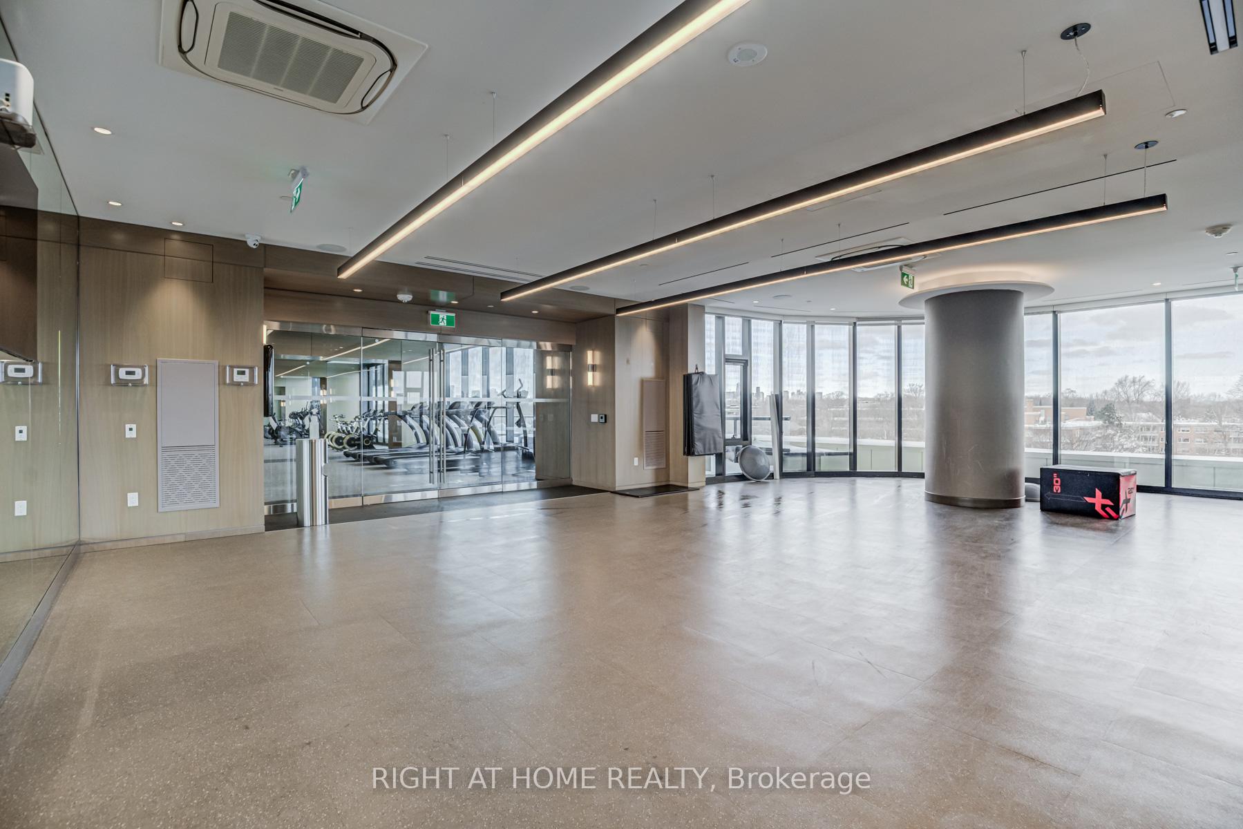 2 Bedrooms Condo at 575 Bloor,  Toronto For sale