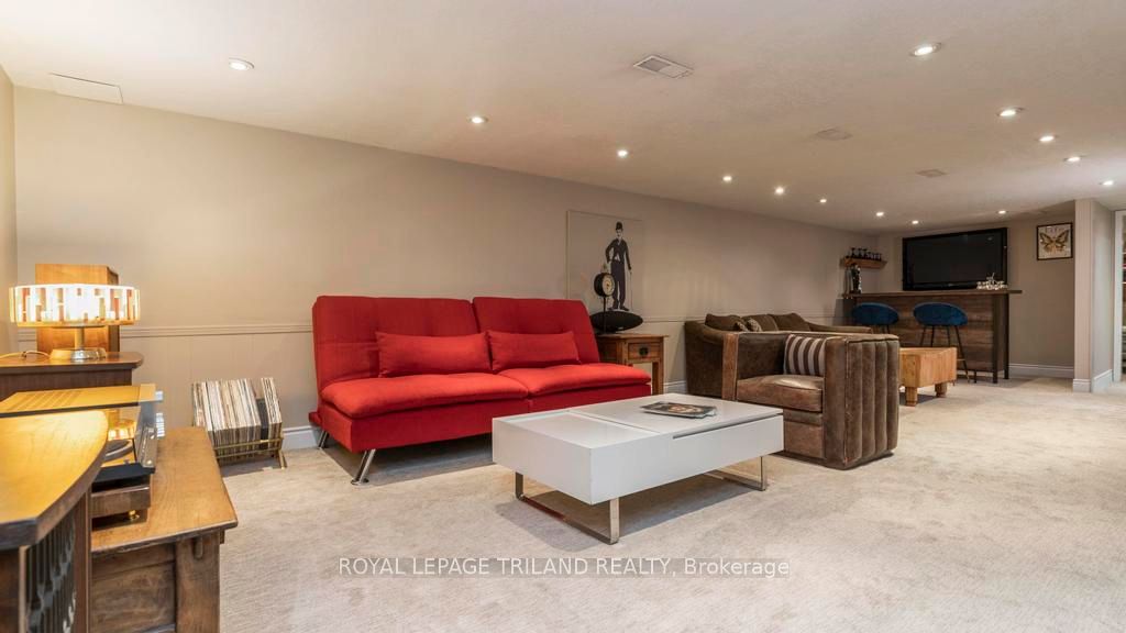 28 SOUTH EDGEWARE Road, St. Thomas St. Thomas
