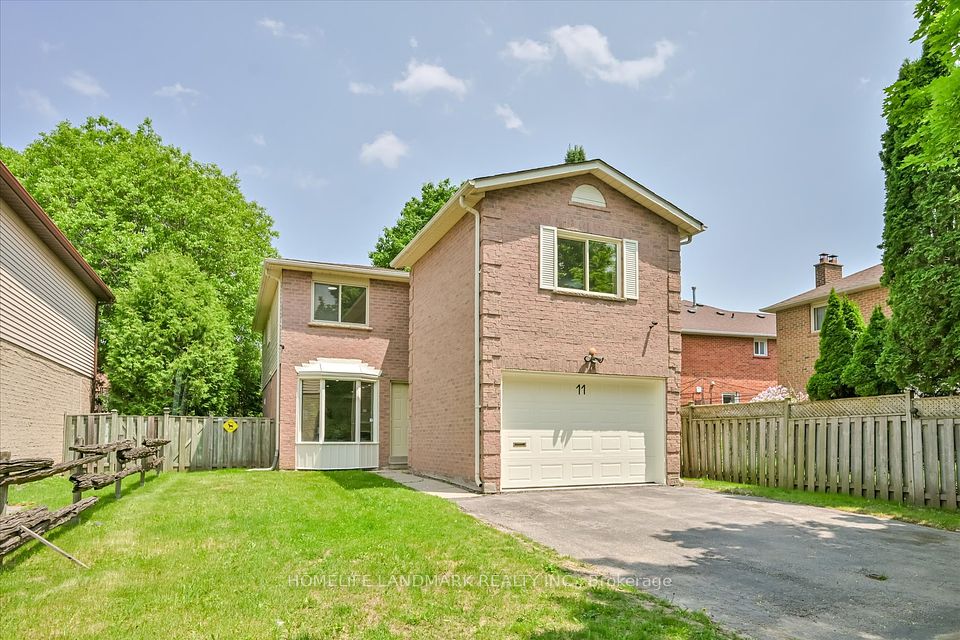 11 Hunter's Point Drive, Richmond Hill, ON L4C 6M4