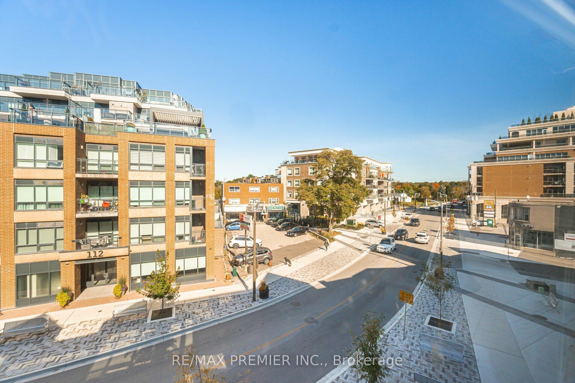 2 Bedrooms Condo at 121 Woodbridge,  Vaughan For sale
