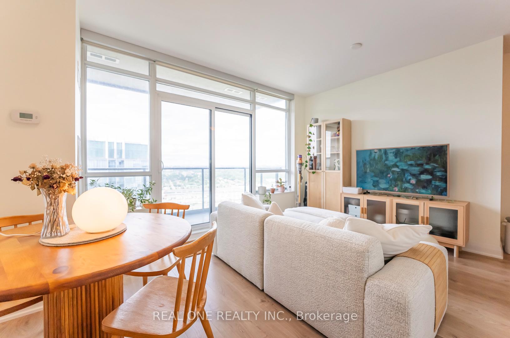 1 Bedroom Condo at 36 Park Lawn, Toronto For sale