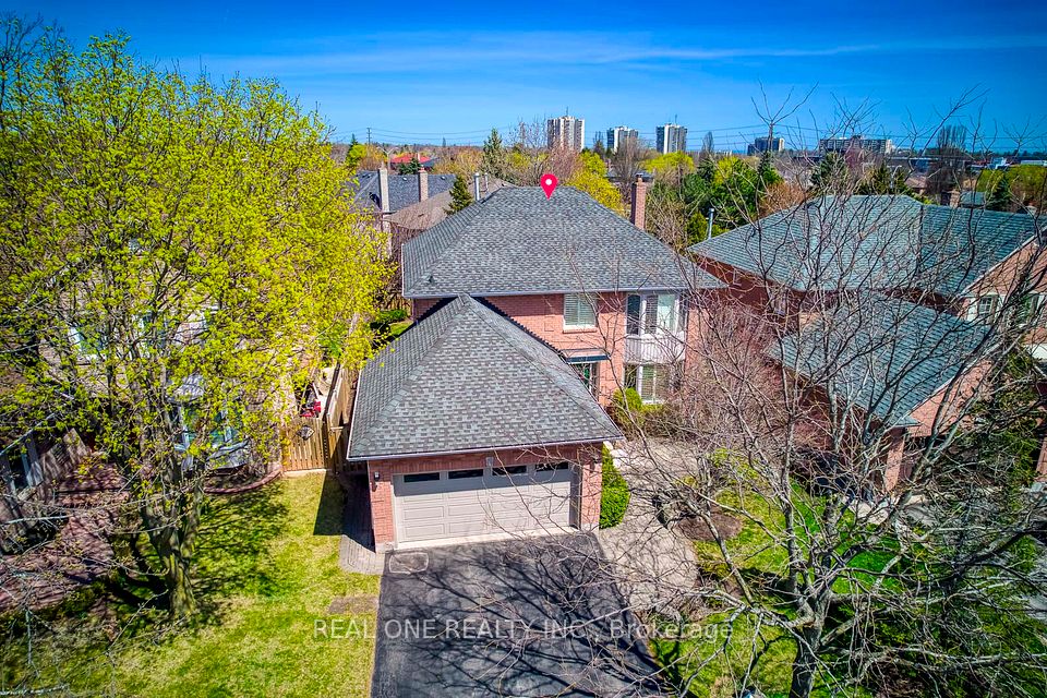 2075 Banbury Crescent