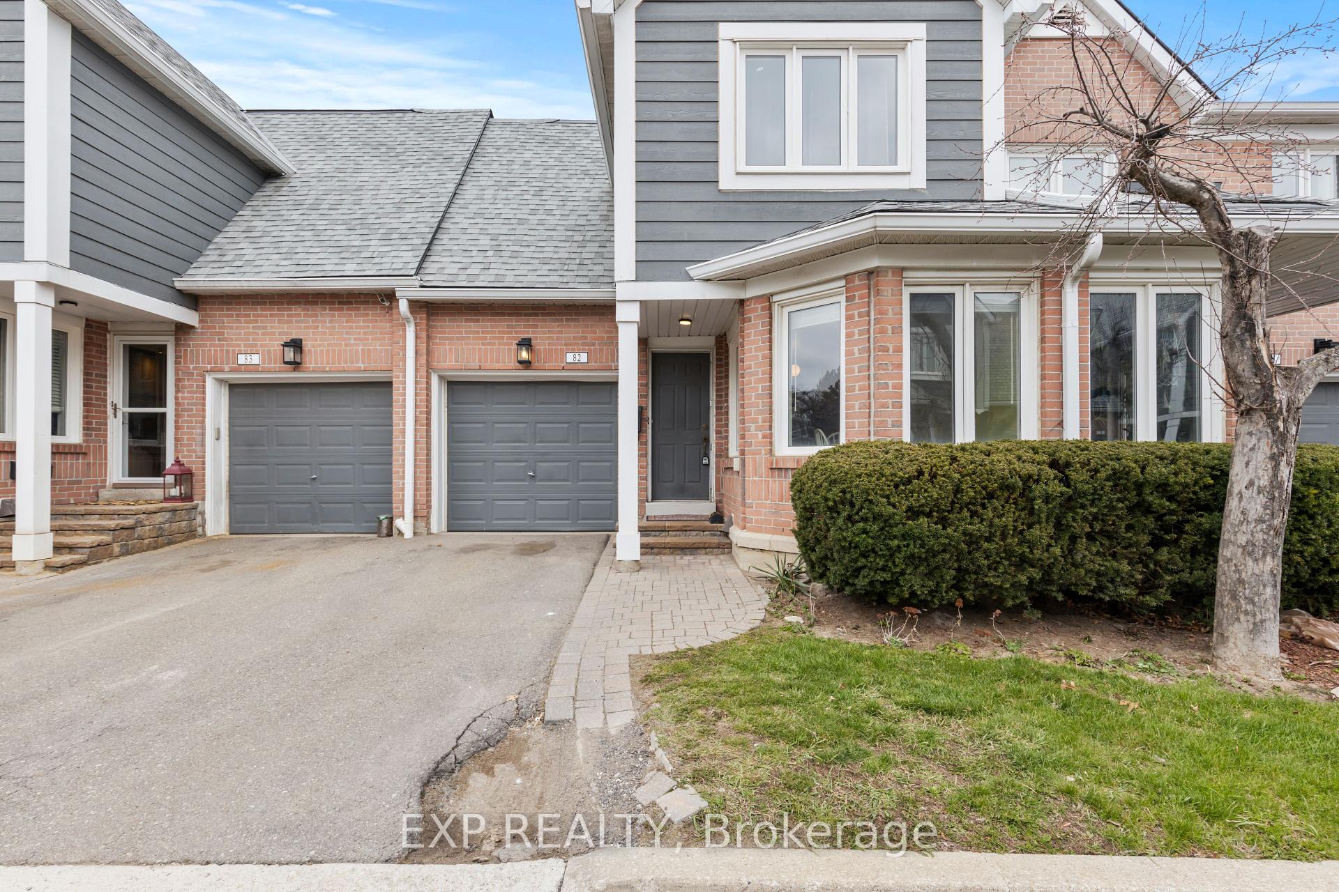 3 Bedrooms Condo at 2205 South Millway,  Mississauga For sale