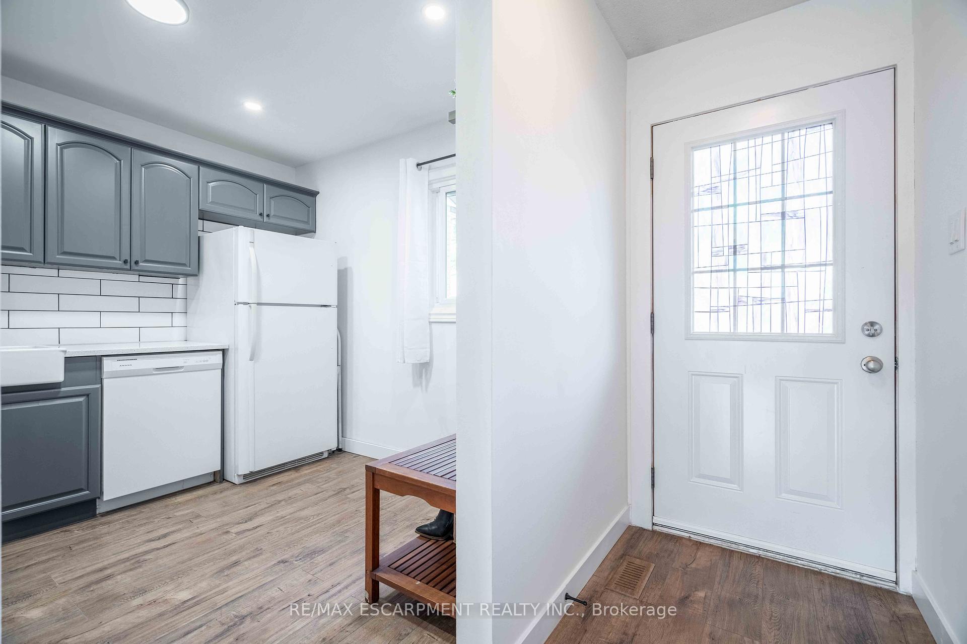 3 Bedrooms Condo at 1190 Upper Ottawa, Hamilton For sale