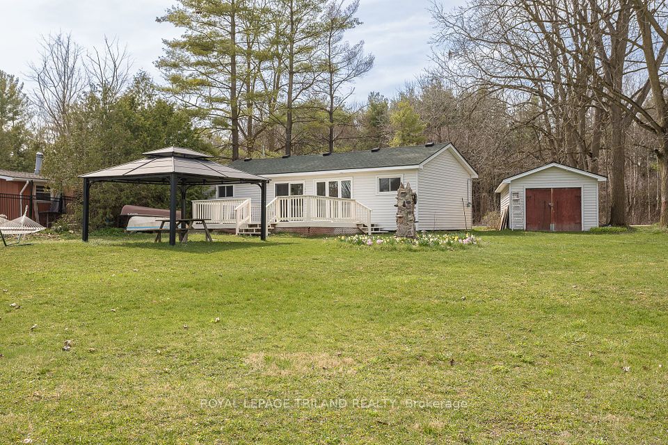 20927 Lakeside