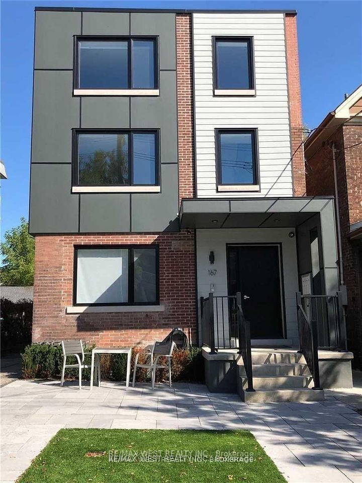 167 Quebec Avenue