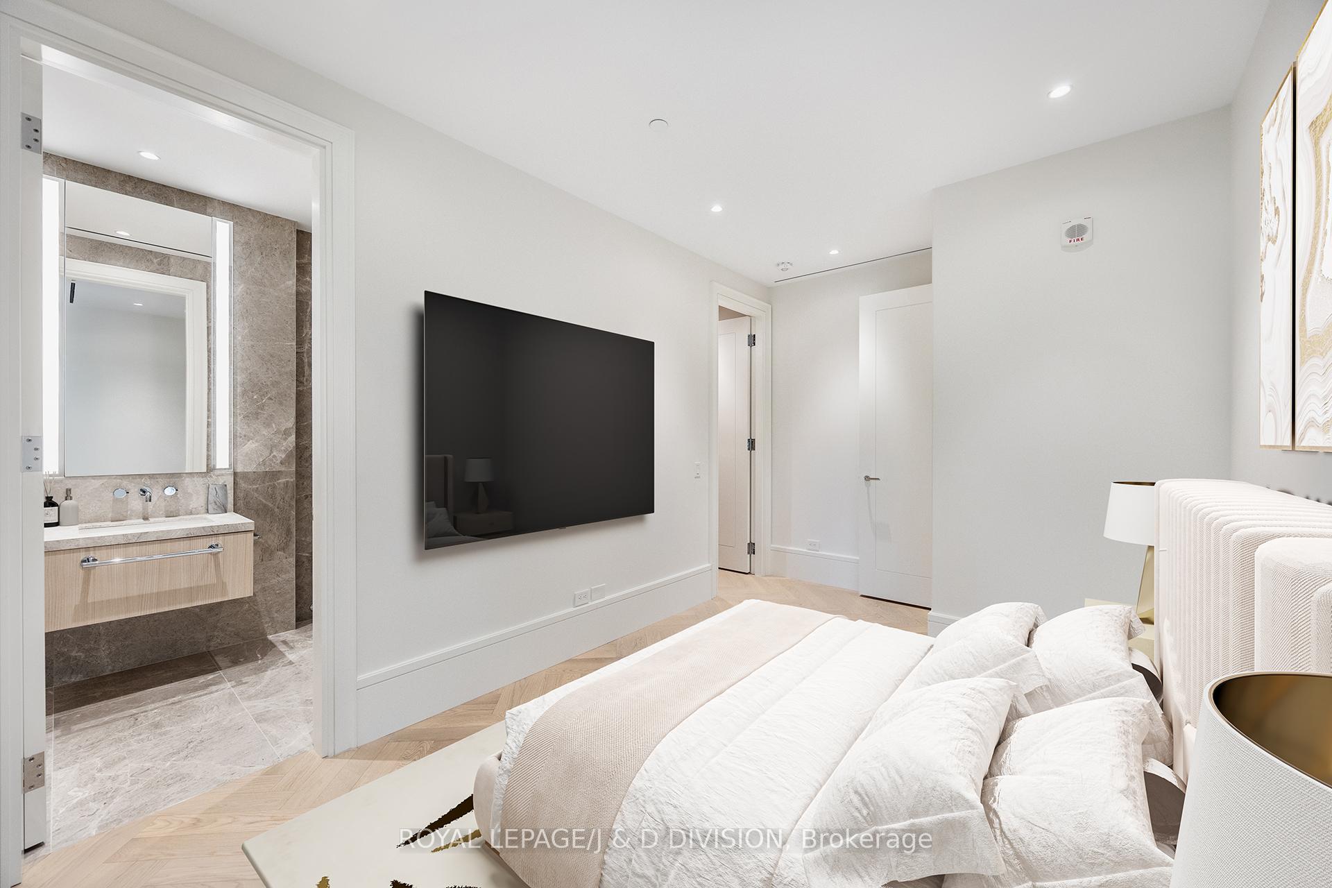 2 Bedrooms Condo at 7 Dale,  Toronto For sale