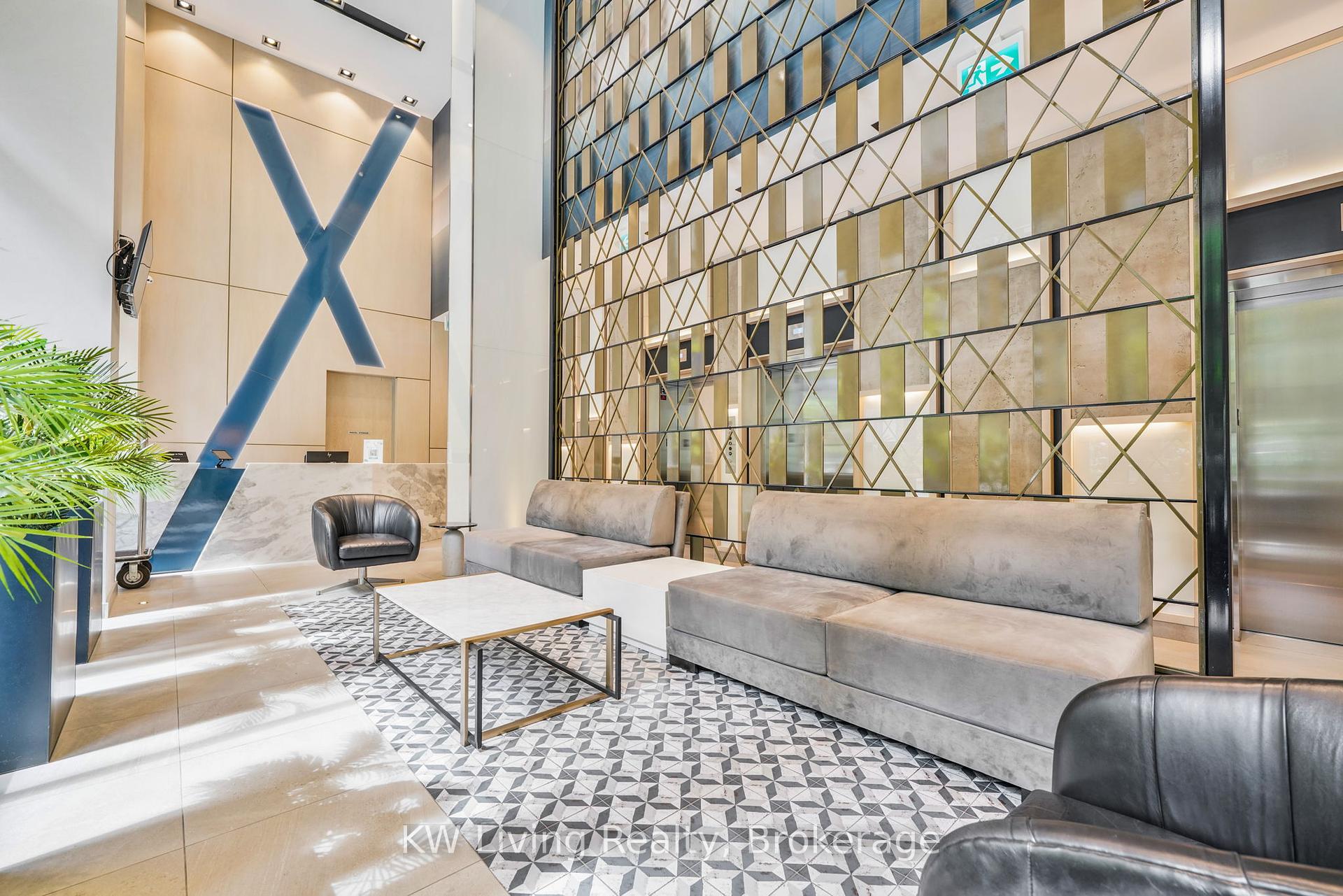 2 Bedrooms Condo at 77 Mutual,  Toronto For sale