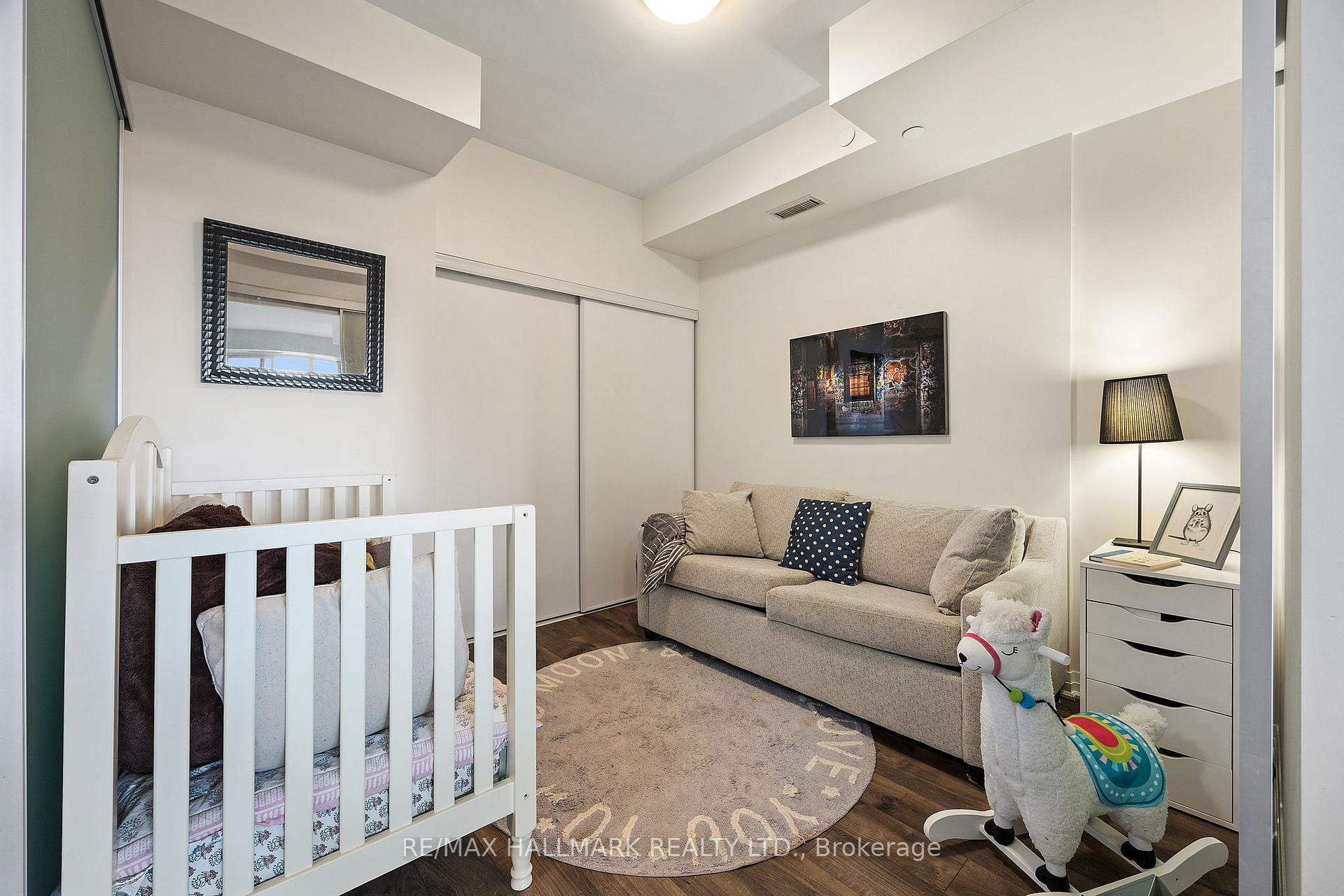 3 Bedrooms Condo at 1630 Queen, Toronto For sale