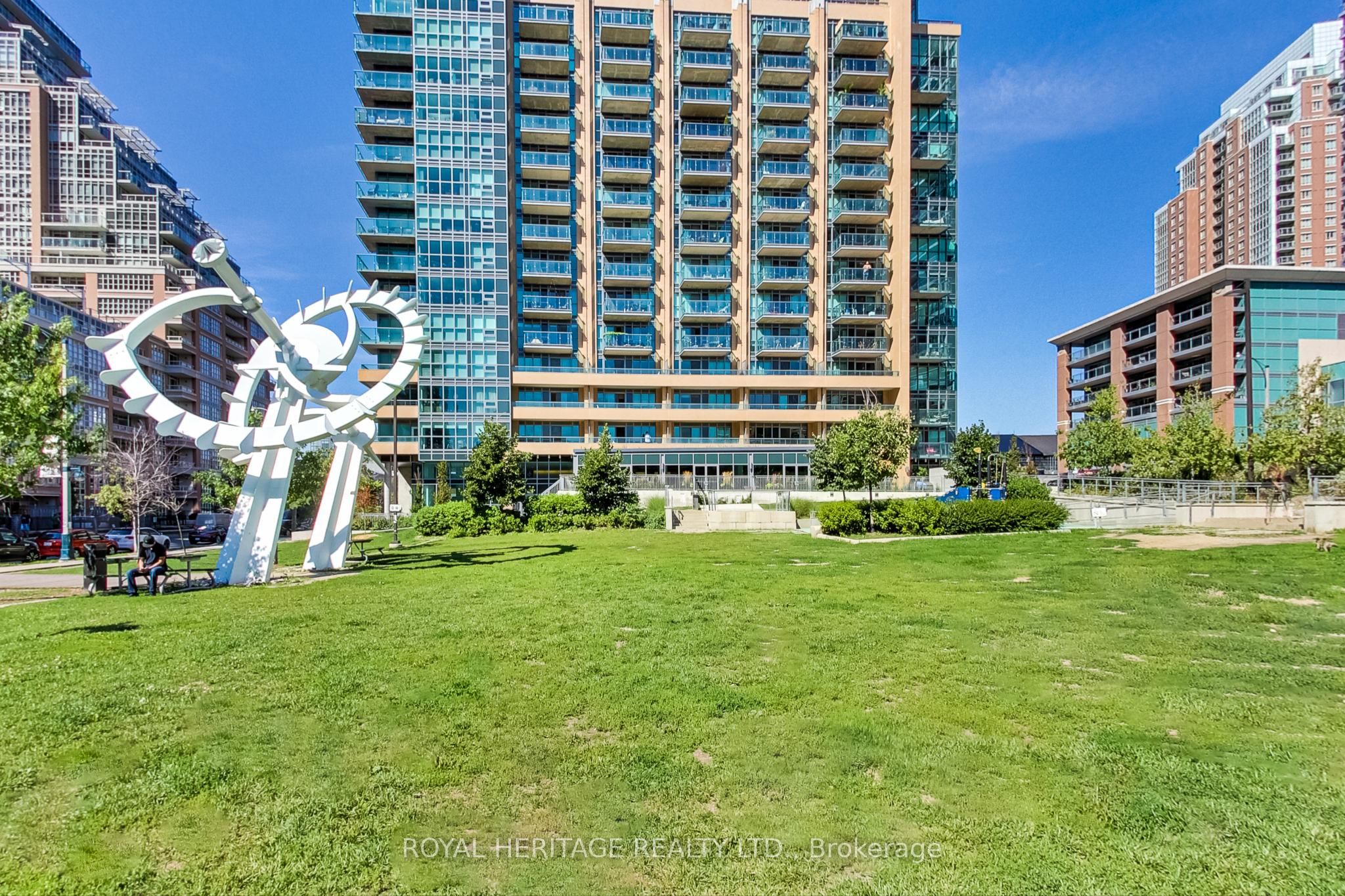 55 East Liberty Street, #605