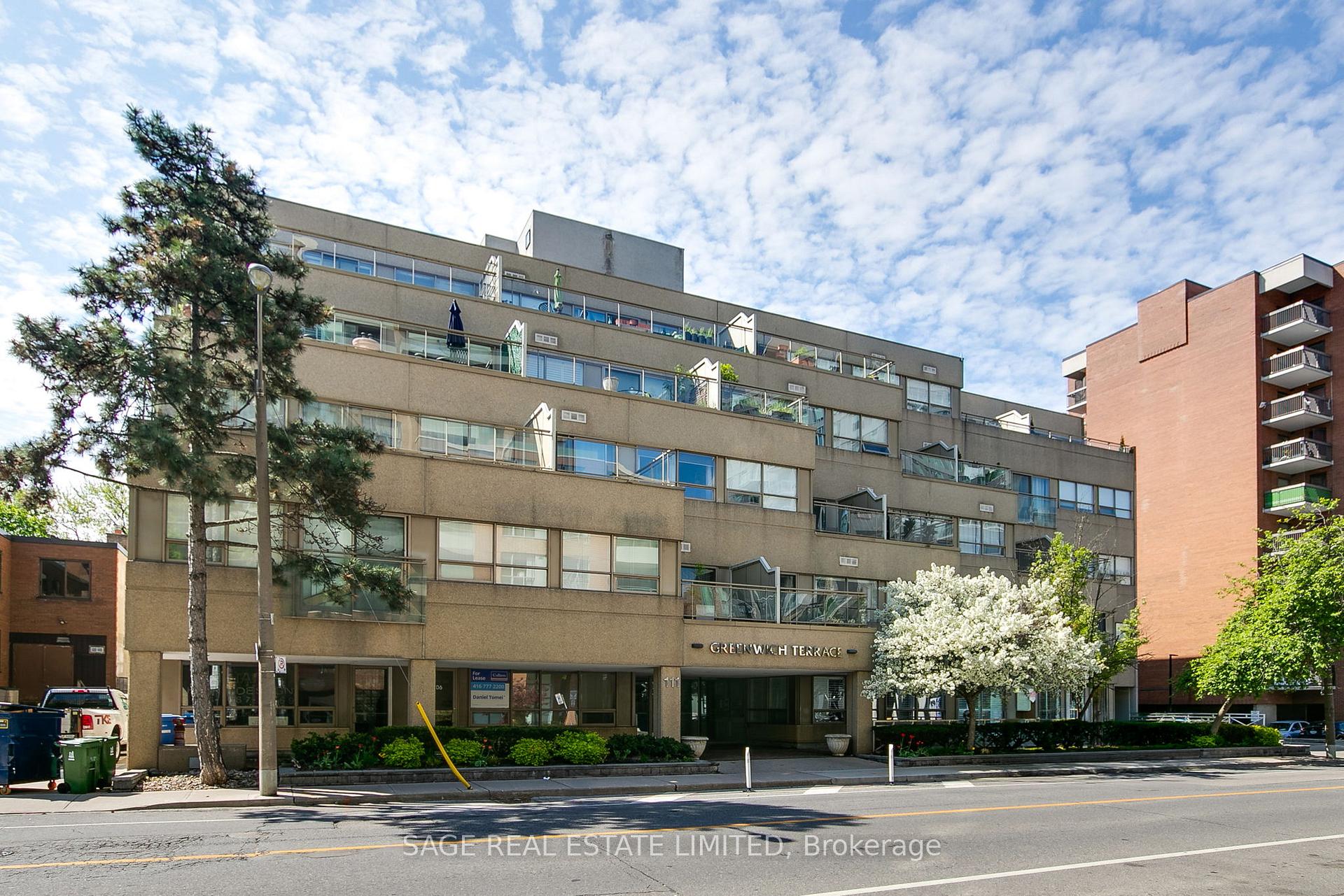 2 Bedrooms Condo at 111 Merton, Toronto For sale