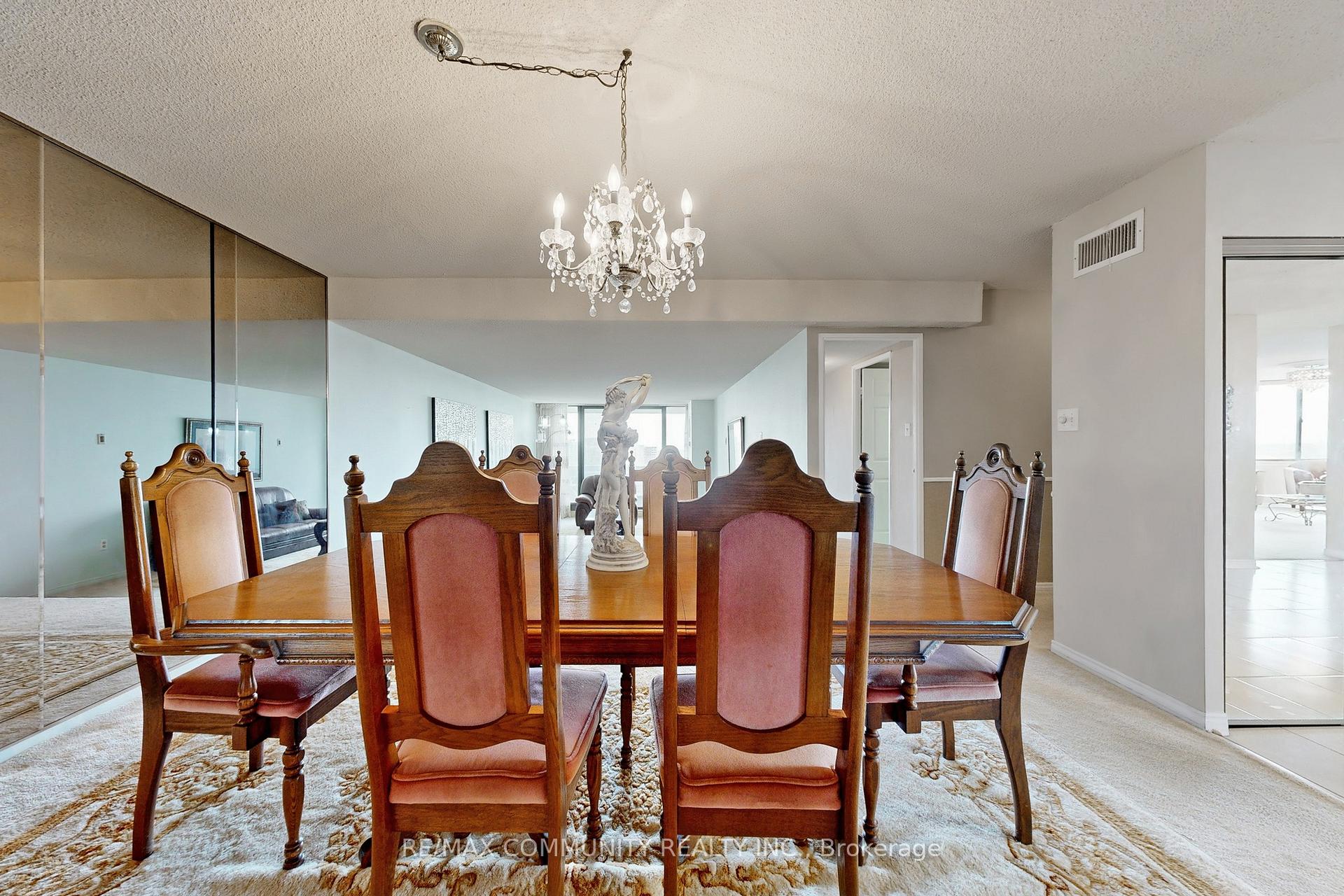 3 Bedrooms Condo at 2330 Bridletowne, Toronto For sale