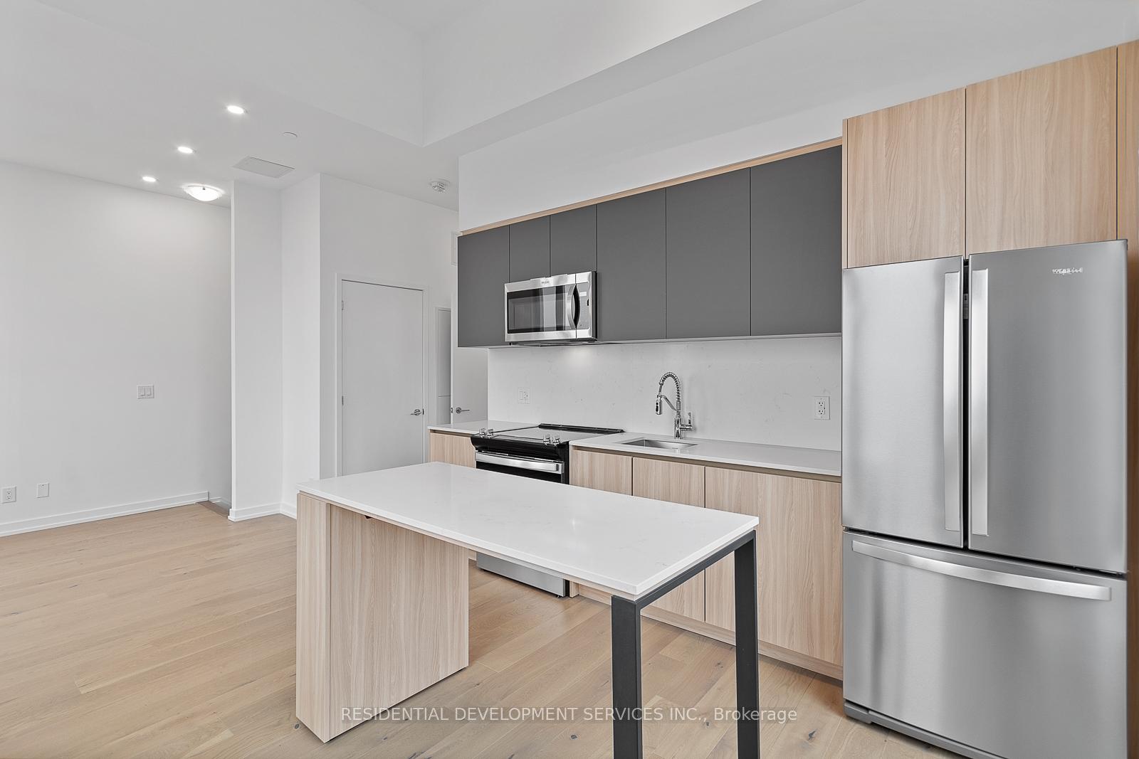 3 Bedrooms Condo at 3100 Keele,  Toronto For sale