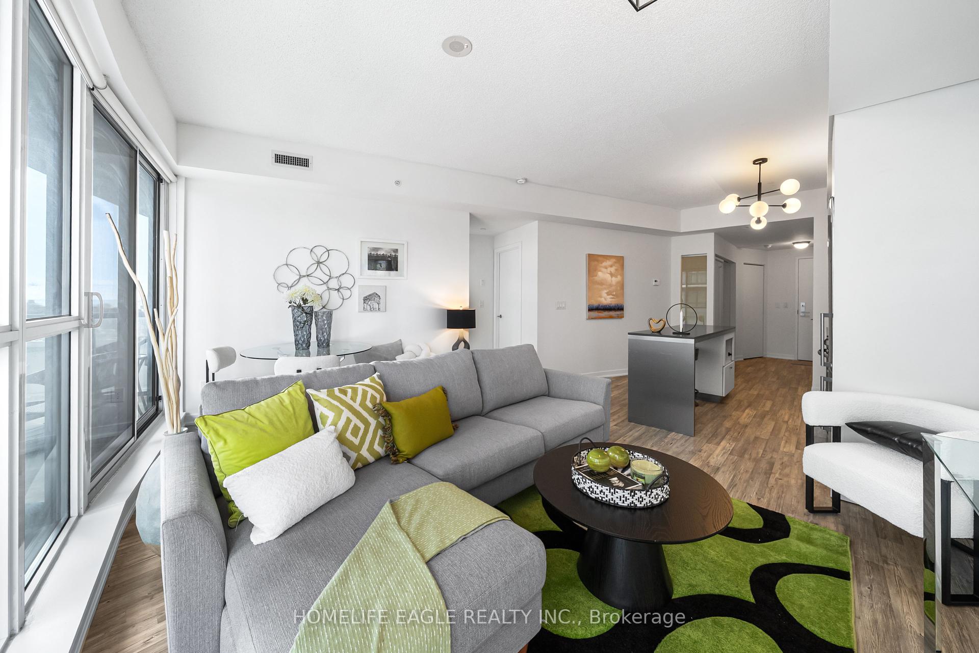 2 Bedrooms Condo at 51 East Liberty, Toronto For sale