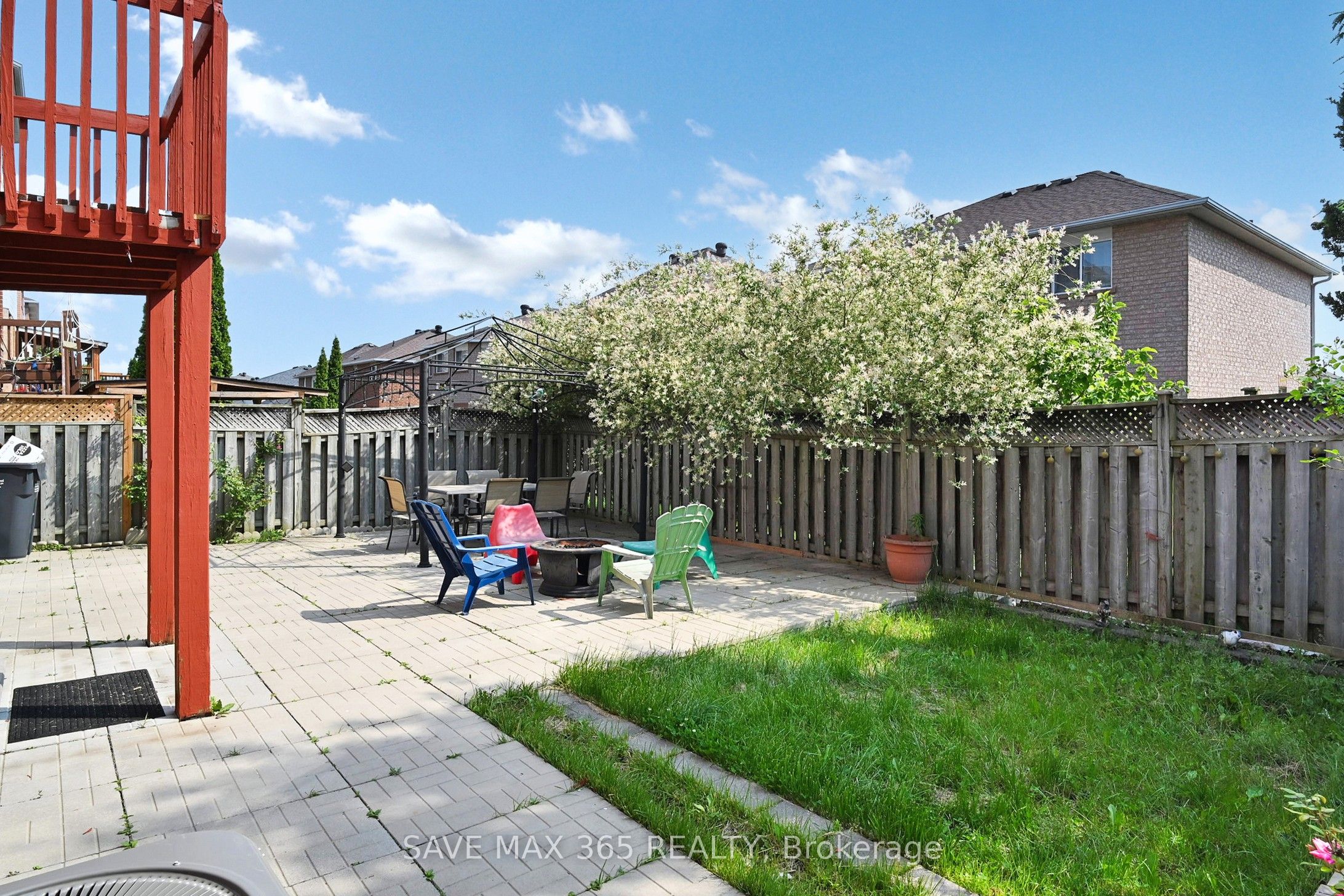 5550 Bollington Drive