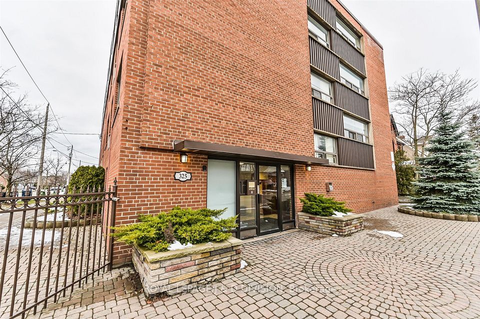 #106 - 325 Sammon Avenue, Toronto, ON M4J 2A1