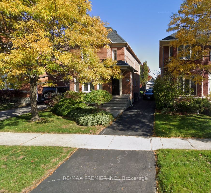 2595 Blackcombe Crescent, Oakville, ON L6H 6L5
