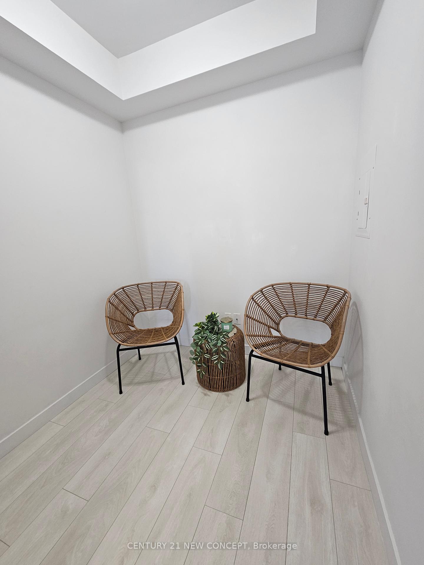2 Bedrooms Co-op at 8 Eglinton, Toronto For sale