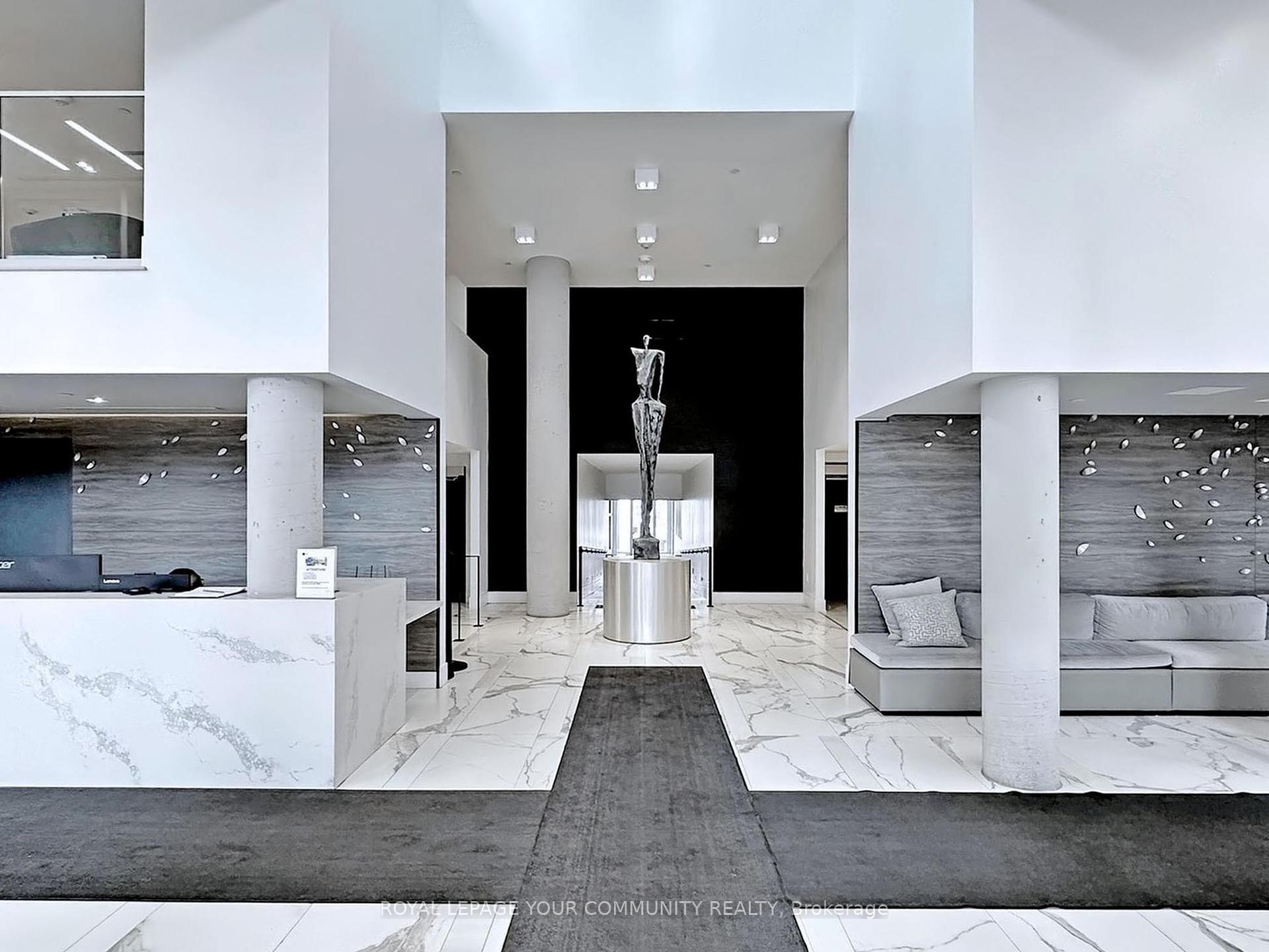 2 Bedrooms Condo at 2908 Highway 7, Vaughan For sale