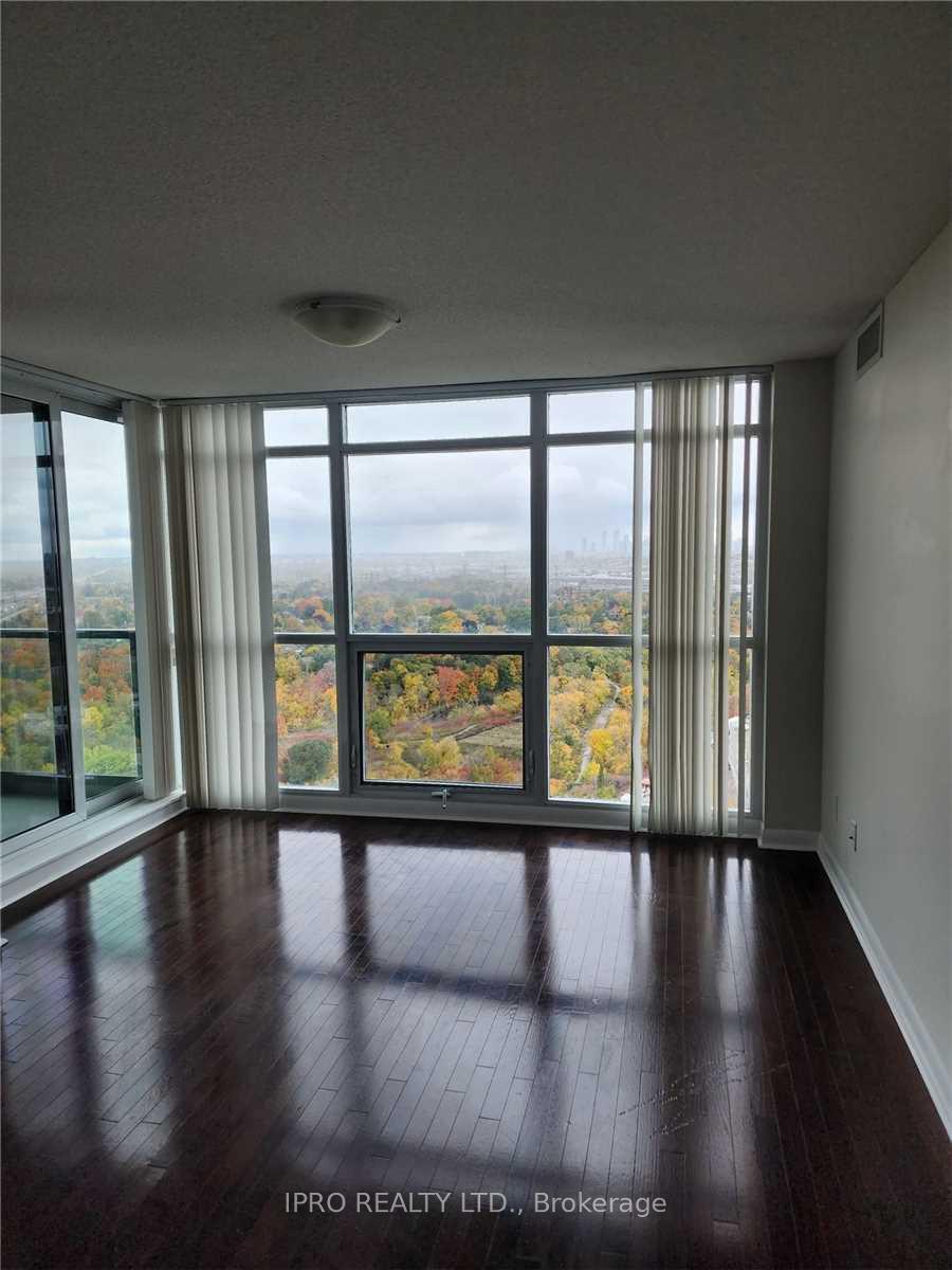 2 Bedrooms Condo at 225 Sherway,  Toronto For sale