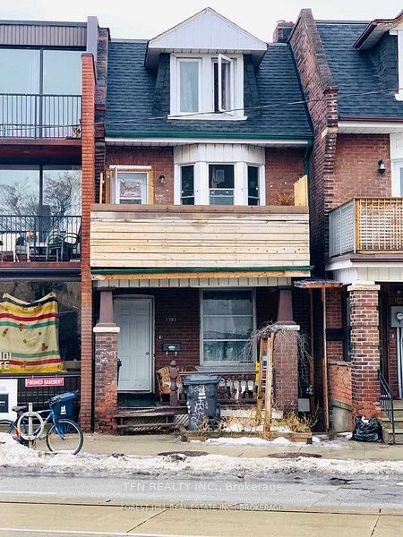 1393 Dundas Street