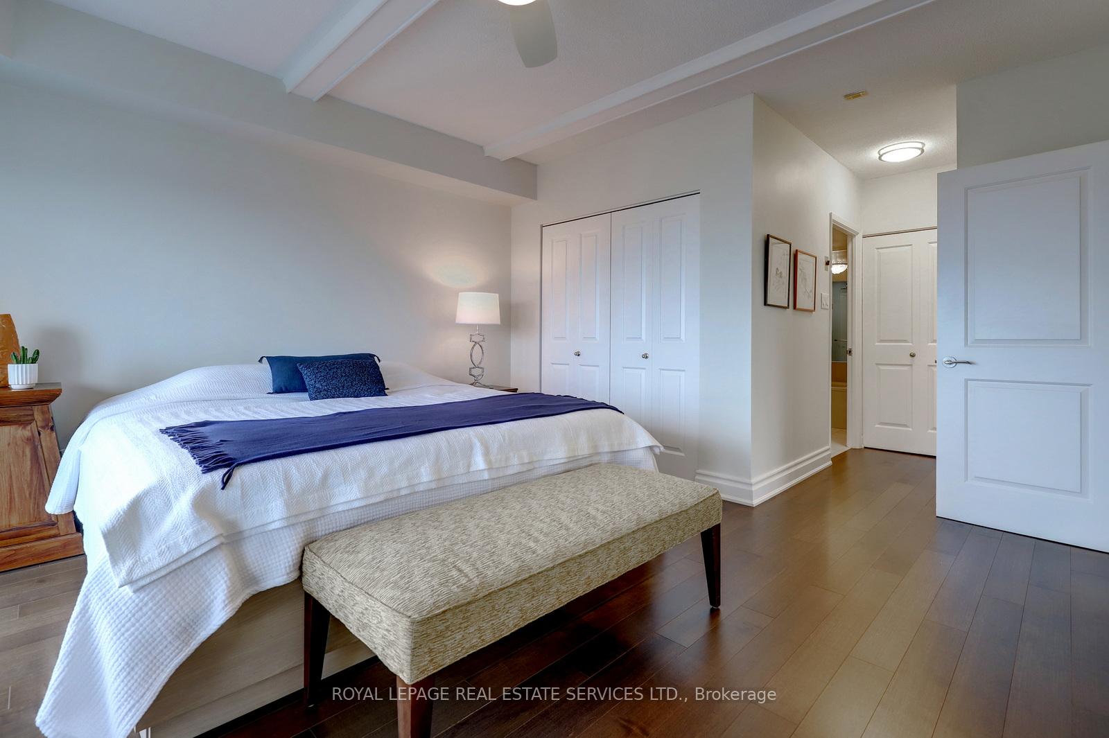 2 Bedrooms Condo at 2190 Lakeshore, Burlington For sale