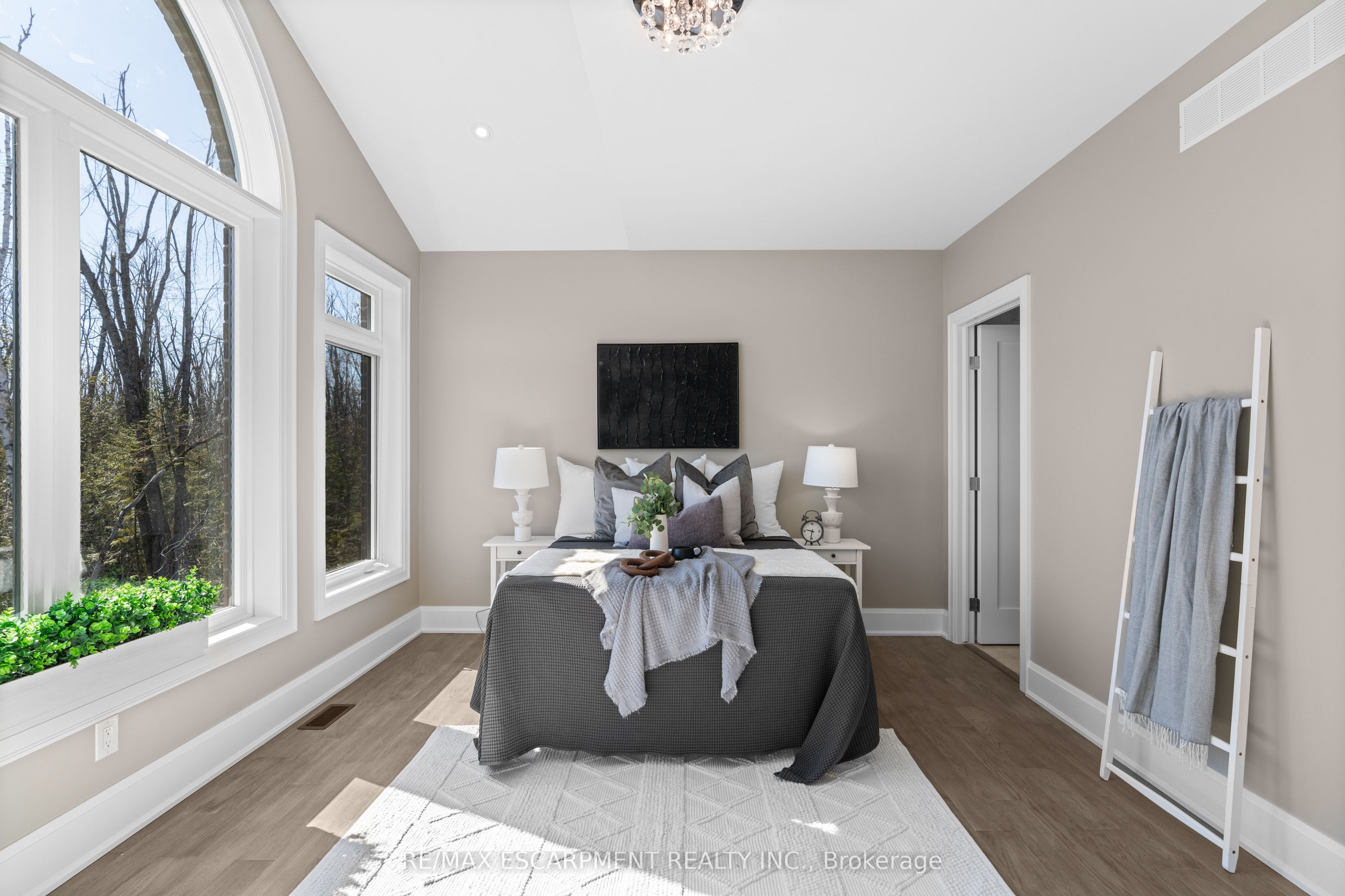 580 Patterson Road, Kawartha Lakes, ON L0M 1N0