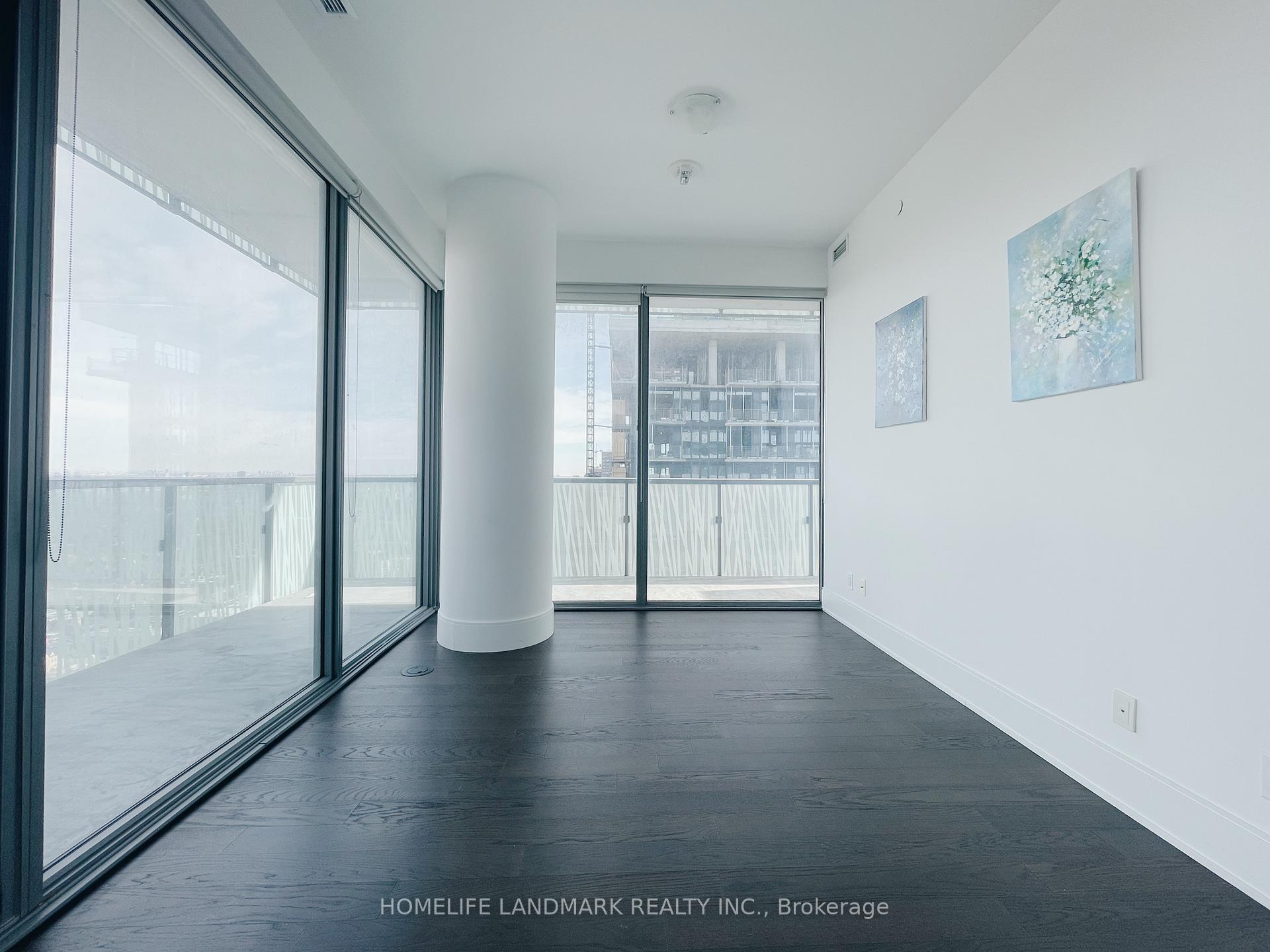 3 Bedrooms Condo at 50 Charles, Toronto For sale