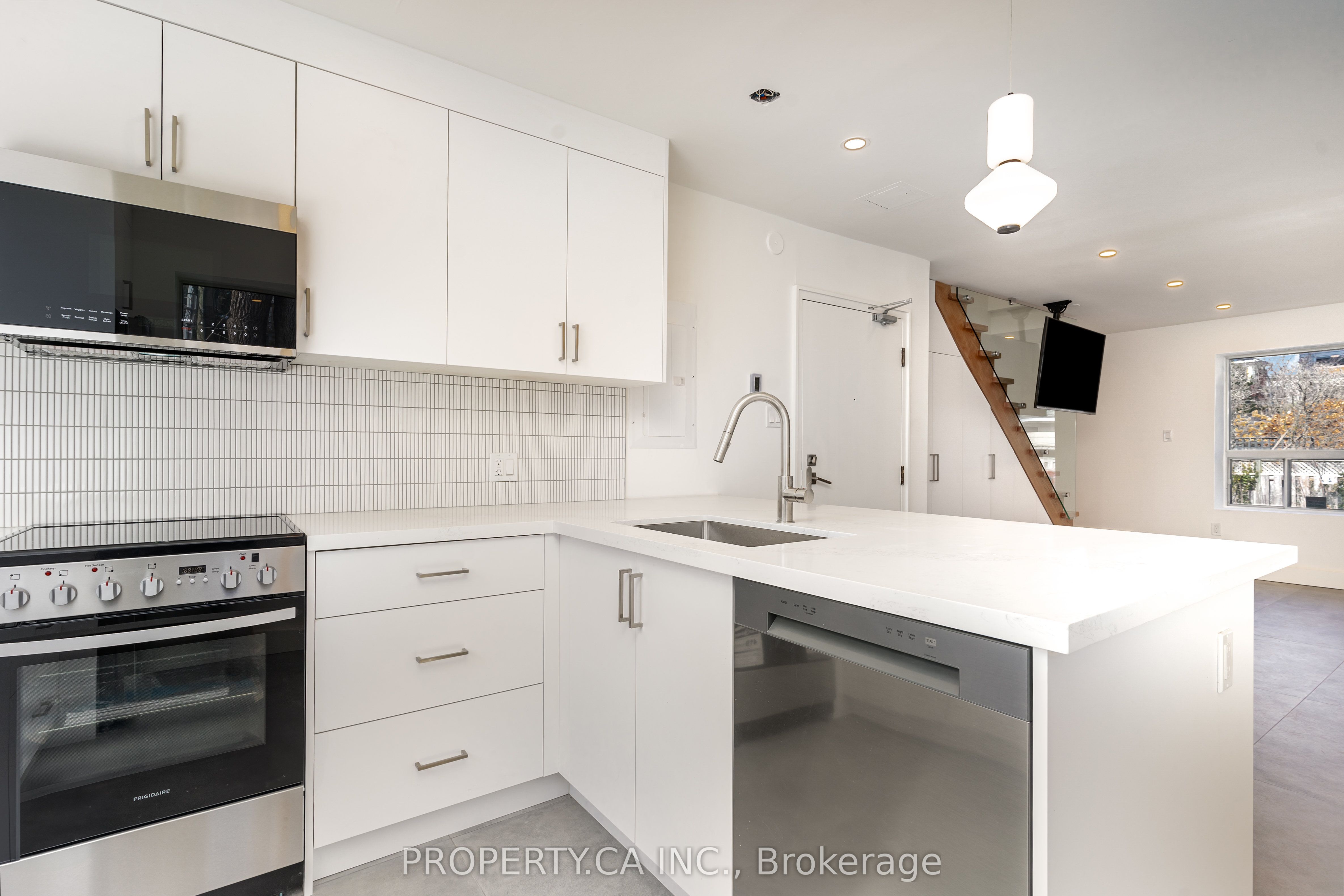97 Lee Avenue, #Suite 6