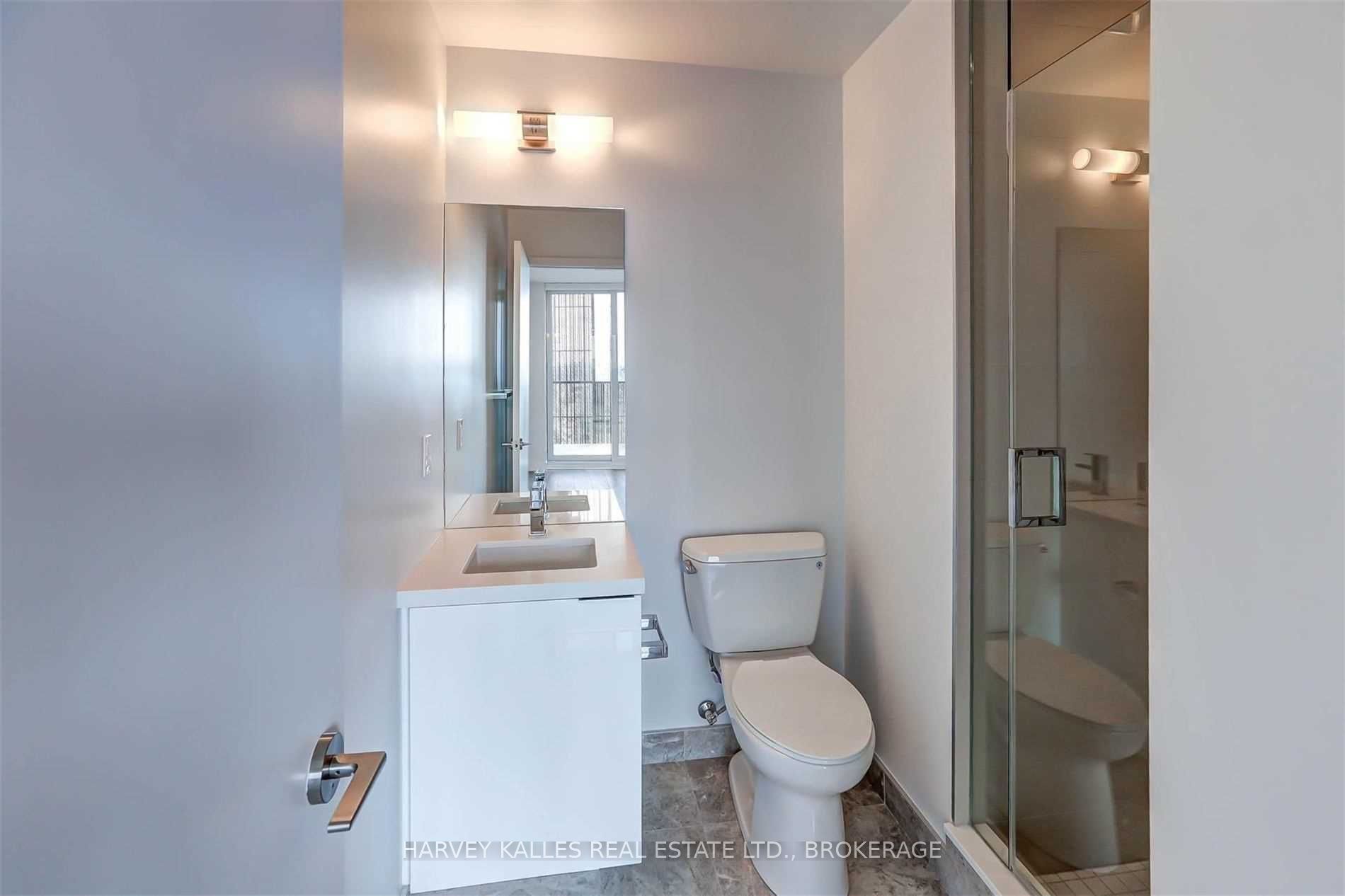 8 Eglinton Avenue E 5201
